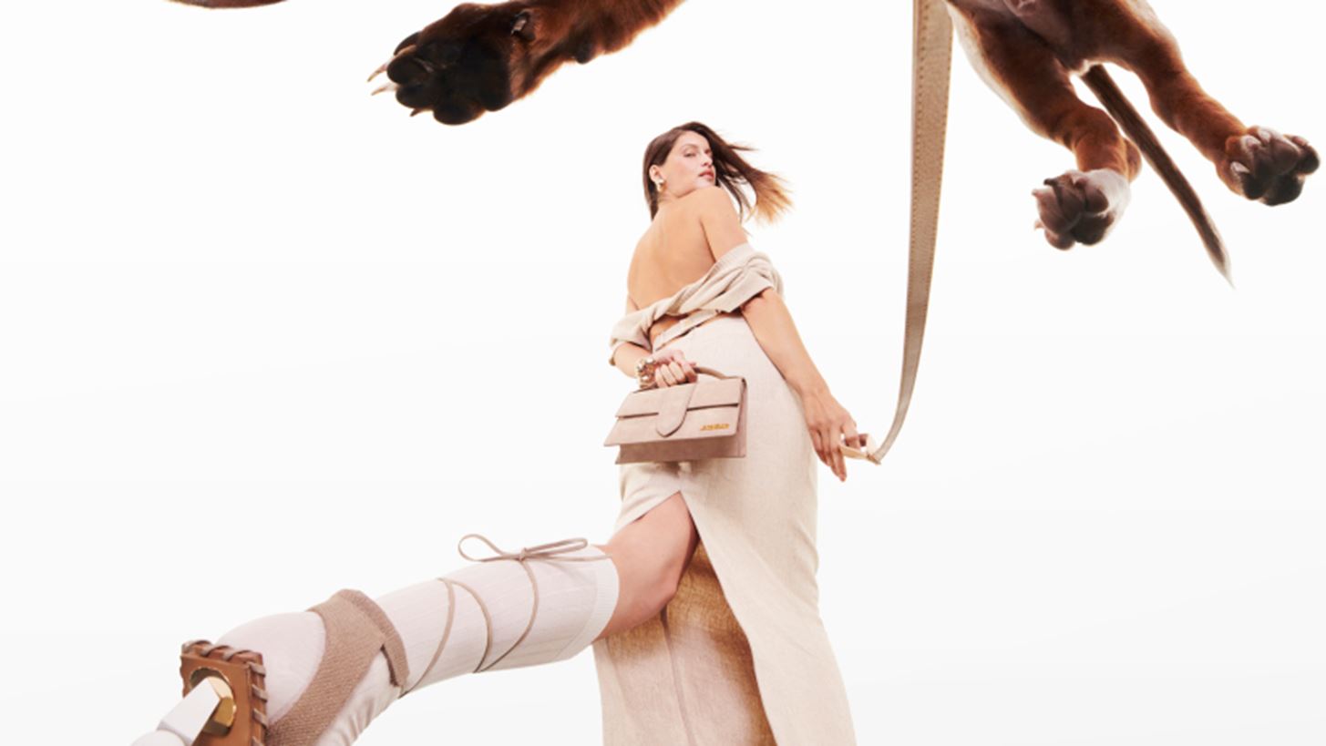 H Laetitia Casta &#x3C0;&#x3C1;&#x3C9;&#x3C4;&#x3B1;&#x3B3;&#x3C9;&#x3BD;&#x3B9;&#x3C3;&#x3C4;&#x3B5;&#x3AF; &#x3C3;&#x3C4;&#x3B7; &#x3BD;&#x3AD;&#x3B1; &#x3BA;&#x3B1;&#x3BC;&#x3C0;&#x3AC;&#x3BD;&#x3B9;&#x3B1; &#x3C4;&#x3BF;&#x3C5; Jacquemus