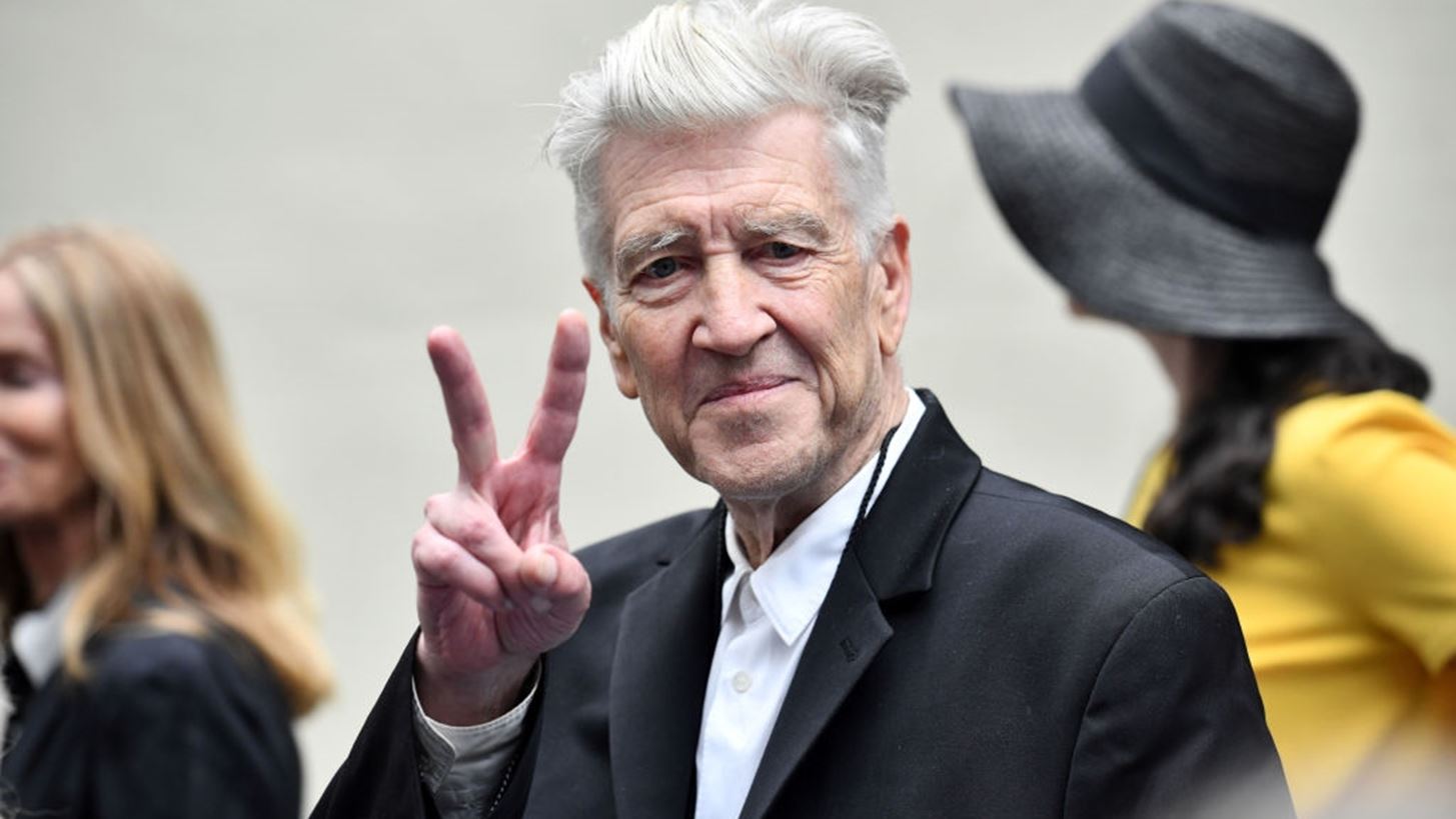David Lynch | &#x388;&#x3C6;&#x3C5;&#x3B3;&#x3B5; &#x3B1;&#x3C0;&#x3CC; &#x3C4;&#x3B7; &#x3B6;&#x3C9;&#x3AE; &#x3BF; &#x3C3;&#x3BA;&#x3B7;&#x3BD;&#x3BF;&#x3B8;&#x3AD;&#x3C4;&#x3B7;&#x3C2; &#x3C4;&#x3BF;&#x3C5; Twin Peaks &#x3BA;&#x3B1;&#x3B9; &#x3C4;&#x3BF;&#x3C5; Mulholland Drive