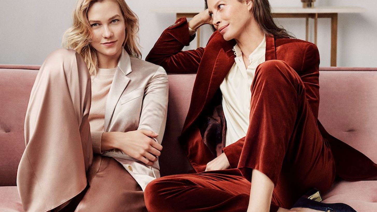 Karlie Kloss &#x3BA;&#x3B1;&#x3B9; Christy Turlington &#x3B4;&#x3B5;&#x3AF;&#x3C7;&#x3BD;&#x3BF;&#x3C5;&#x3BD; &#x3C5;&#x3C0;&#x3AD;&#x3C1;&#x3BF;&#x3C7;&#x3B5;&#x3C2; &#x3C3;&#x3C4;&#x3B7;&#x3BD; &#x3C0;&#x3B9;&#x3BF; classy &#x3BA;&#x3B1;&#x3BC;&#x3C0;&#x3AC;&#x3BD;&#x3B9;&#x3B1; &#x3C4;&#x3B7;&#x3C2; &#x3C3;&#x3B5;&#x3B6;&#x3CC;&#x3BD;