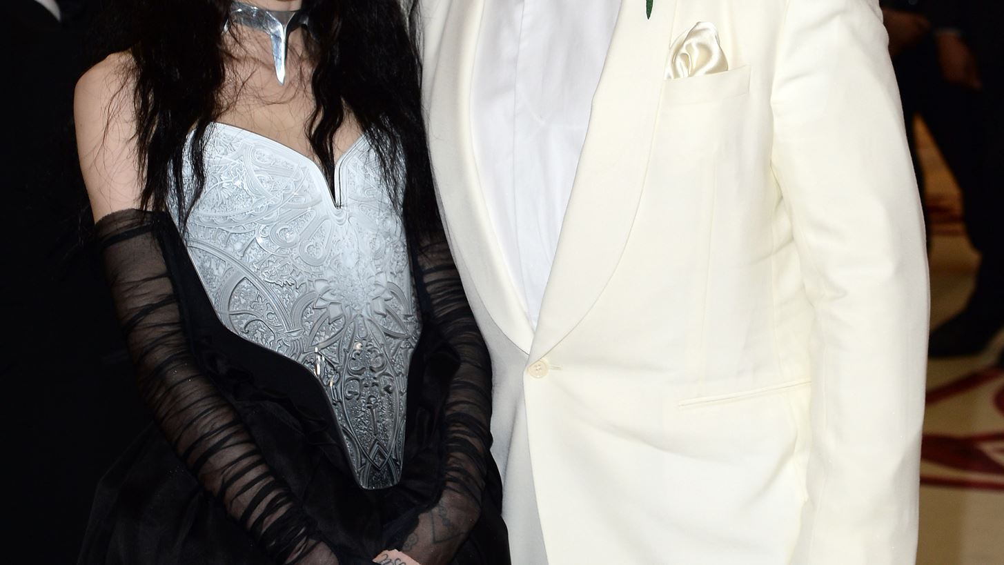 &#x39F;&#x3B9; &#x3B5;&#x3C1;&#x3C9;&#x3C4;&#x3B9;&#x3BA;&#x3AD;&#x3C2; &#x3C0;&#x3B5;&#x3C1;&#x3B9;&#x3C0;&#x3AD;&#x3C4;&#x3B5;&#x3B9;&#x3B5;&#x3C2; &#x3C4;&#x3BF;&#x3C5; Elon Musk