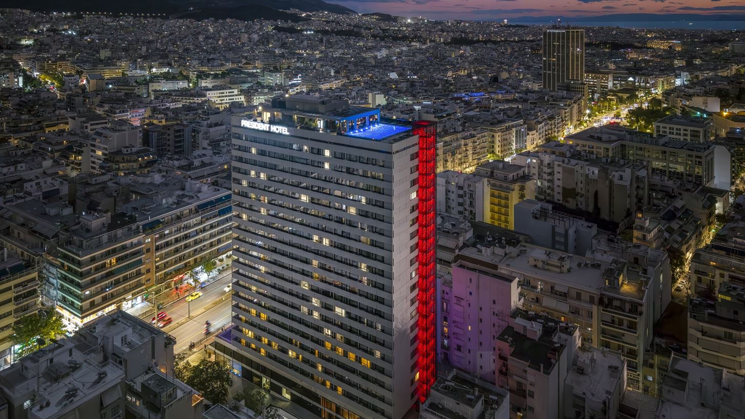 Το αθηναϊκό ξενοδοχείο που κινείται στον ρυθμό της πόλης