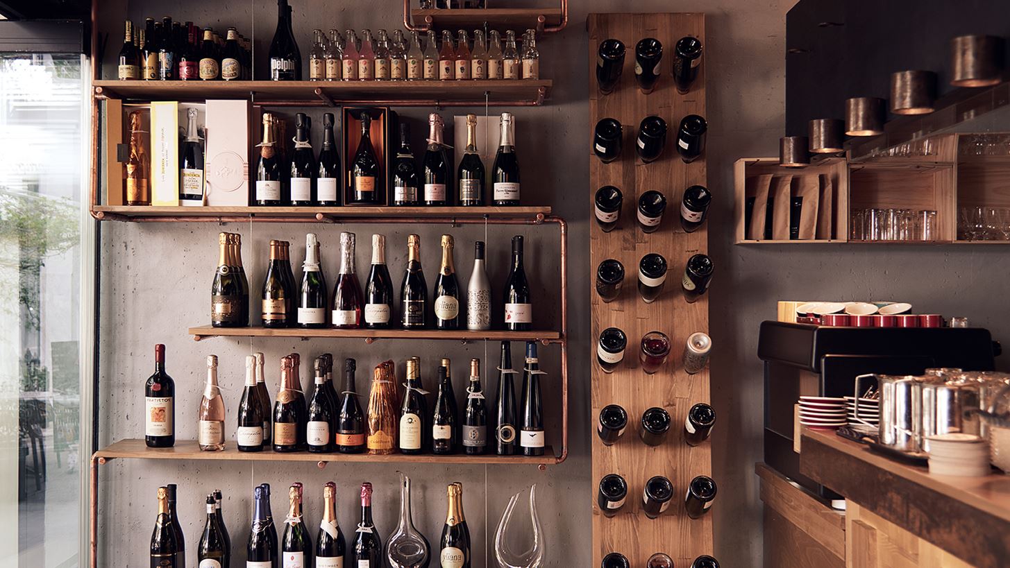 &#x391;&#x3C5;&#x3C4;&#x3CC; &#x3B5;&#x3AF;&#x3BD;&#x3B1;&#x3B9; &#x3C4;&#x3BF; &#x3C0;&#x3B9;&#x3BF; chic bubbly bar &#x3C4;&#x3B7;&#x3C2; &#x3C0;&#x3CC;&#x3BB;&#x3B7;&#x3C2;