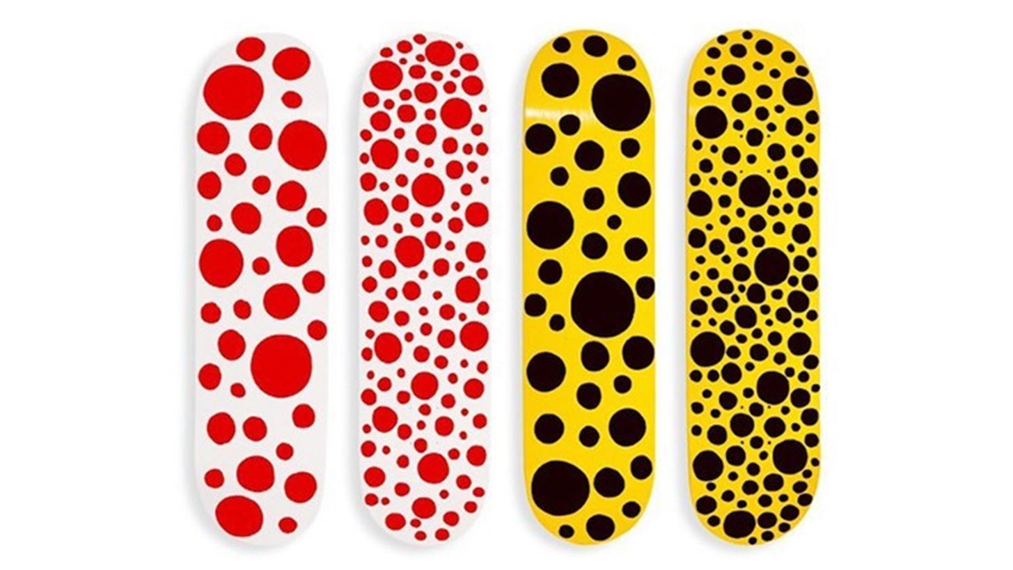 &#x397; Yayoi Kusama &#x3BB;&#x3B1;&#x3BD;&#x3C3;&#x3AC;&#x3C1;&#x3B5;&#x3B9; &#x3BC;&#x3AF;&#x3B1; &#x3C3;&#x3B5;&#x3B9;&#x3C1;&#x3AC; skateboards &#x3BC;&#x3B5; &#x3C4;&#x3BF; MoMA