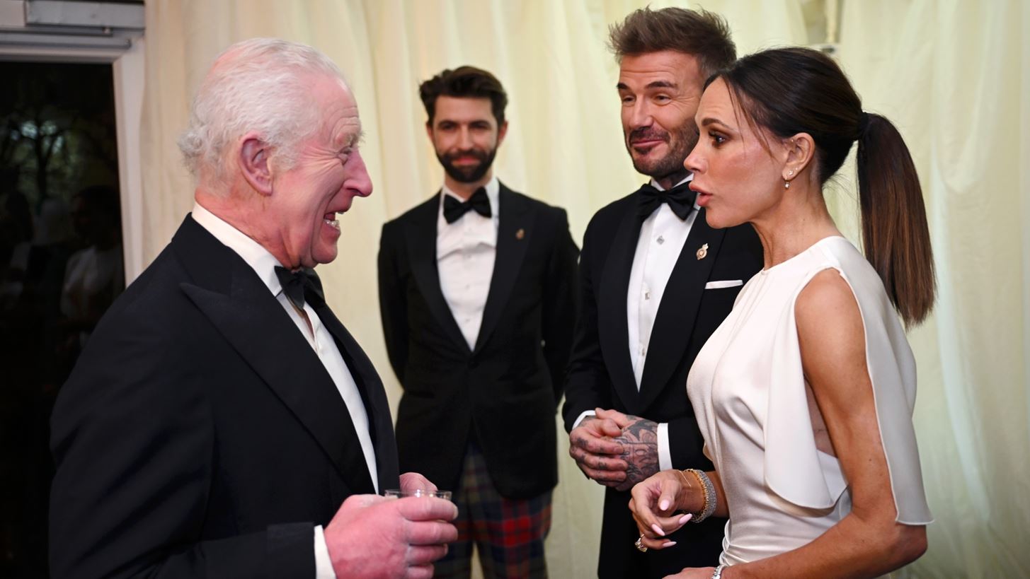 &#x38C;&#x3C4;&#x3B1;&#x3BD; &#x3BF; &#x3B2;&#x3B1;&#x3C3;&#x3B9;&#x3BB;&#x3B9;&#x3AC;&#x3C2; &#x39A;&#x3AC;&#x3C1;&#x3BF;&#x3BB;&#x3BF;&#x3C2; &#x3C3;&#x3C5;&#x3BD;&#x3AC;&#x3BD;&#x3C4;&#x3B7;&#x3C3;&#x3B5; &#x3C4;&#x3BF;&#x3C5;&#x3C2; Beckhams