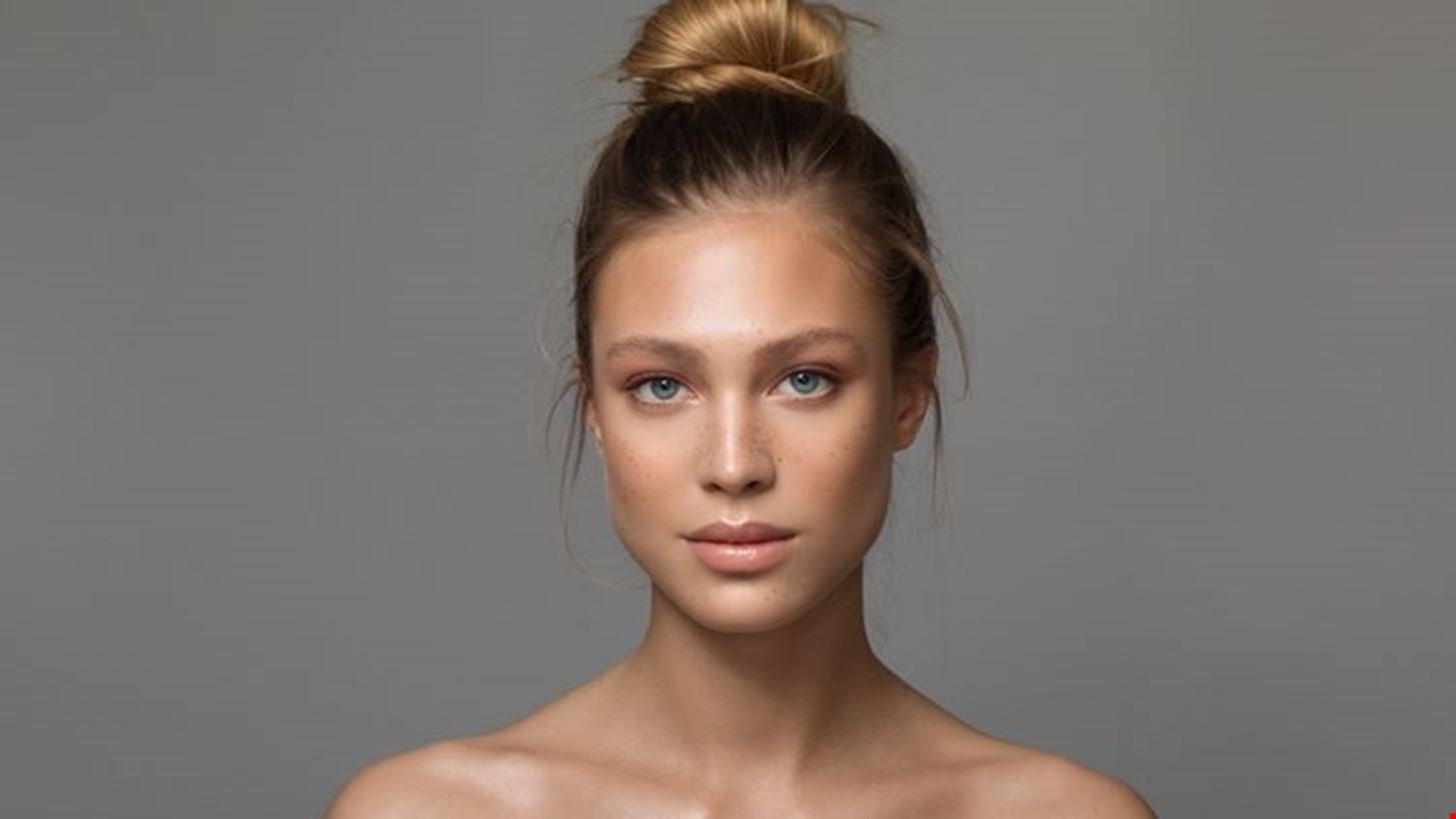 KALYKA | &#x3A4;&#x3BF; &#x3B5;&#x3BB;&#x3BB;&#x3B7;&#x3BD;&#x3B9;&#x3BA;&#x3CC; brand &#x3C0;&#x3BF;&#x3C5; &#x3C5;&#x3C0;&#x3BF;&#x3B3;&#x3C1;&#x3AC;&#x3C6;&#x3B5;&#x3B9; &#x3C4;&#x3BF; unisex skincare &#x3BC;&#x3B5; &#x3AC;&#x3BD;&#x3B5;&#x3C3;&#x3B7; &#x3BA;&#x3B1;&#x3B9; &#x3AE;&#x3C3;&#x3C5;&#x3C7;&#x3B7; &#x3C0;&#x3BF;&#x3BB;&#x3C5;&#x3C4;&#x3AD;&#x3BB;&#x3B5;&#x3B9;&#x3B1;