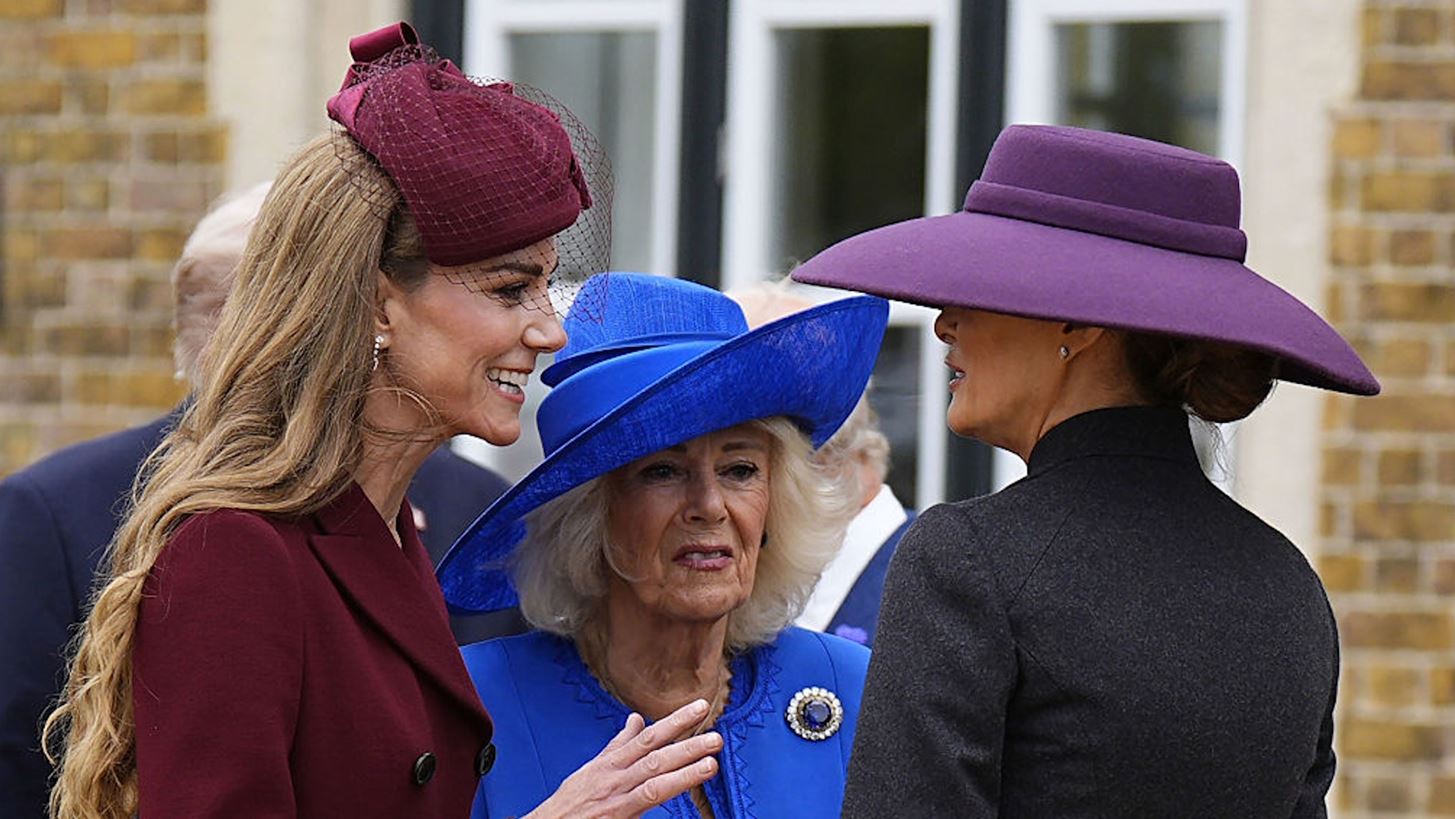H &#x3C3;&#x3C4;&#x3B9;&#x3B3;&#x3BC;&#x3AE; &#x3C0;&#x3BF;&#x3C5; &#x3CC;&#x3BB;&#x3BF;&#x3B9; &#x3C0;&#x3B5;&#x3C1;&#x3AF;&#x3BC;&#x3B5;&#x3BD;&#x3B1;&#x3BD;! Kate Middleton &#x3BA;&#x3B1;&#x3B9; &#x39C;elania Trump &#x3BC;&#x3B1;&#x3B6;&#x3AF; &#x3C3;&#x3C4;&#x3BF; &#x39A;&#x3AC;&#x3C3;&#x3C4;&#x3C1;&#x3BF; &#x3C4;&#x3BF;&#x3C5; Windsor