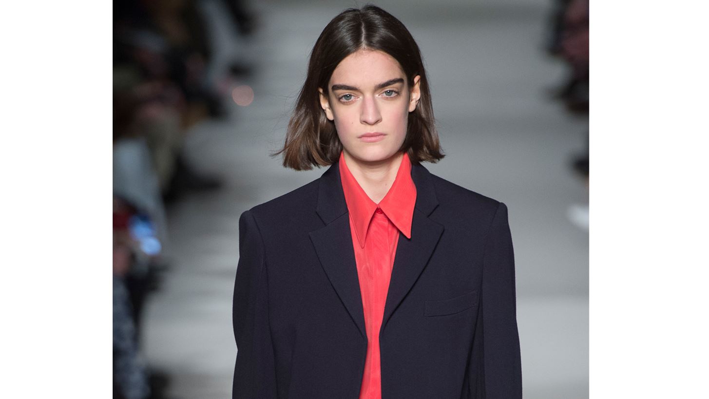 Victoria Beckham: 5 outfits &#x3C0;&#x3BF;&#x3C5; &#x3B8;&#x3AD;&#x3BB;&#x3B5;&#x3B9; &#x3BD;&#x3B1; &#x3B4;&#x3BF;&#x3BA;&#x3B9;&#x3BC;&#x3AC;&#x3C3;&#x3BF;&#x3C5;&#x3BC;&#x3B5; &#x3C4;&#x3BF; &#x3C6;&#x3B8;&#x3B9;&#x3BD;&#x3CC;&#x3C0;&#x3C9;&#x3C1;&#x3BF;