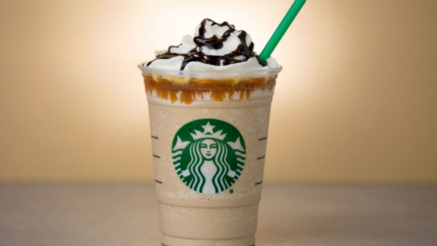 Starbucks: &#x392;&#x3AC;&#x3B6;&#x3BF;&#x3C5;&#x3BD; &#x3C4;&#x3AD;&#x3BB;&#x3BF;&#x3C2; &#x3C3;&#x3C4;&#x3B1; &#x3C0;&#x3BB;&#x3B1;&#x3C3;&#x3C4;&#x3B9;&#x3BA;&#x3AC; &#x3BA;&#x3B1;&#x3BB;&#x3B1;&#x3BC;&#x3AC;&#x3BA;&#x3B9;&#x3B1;