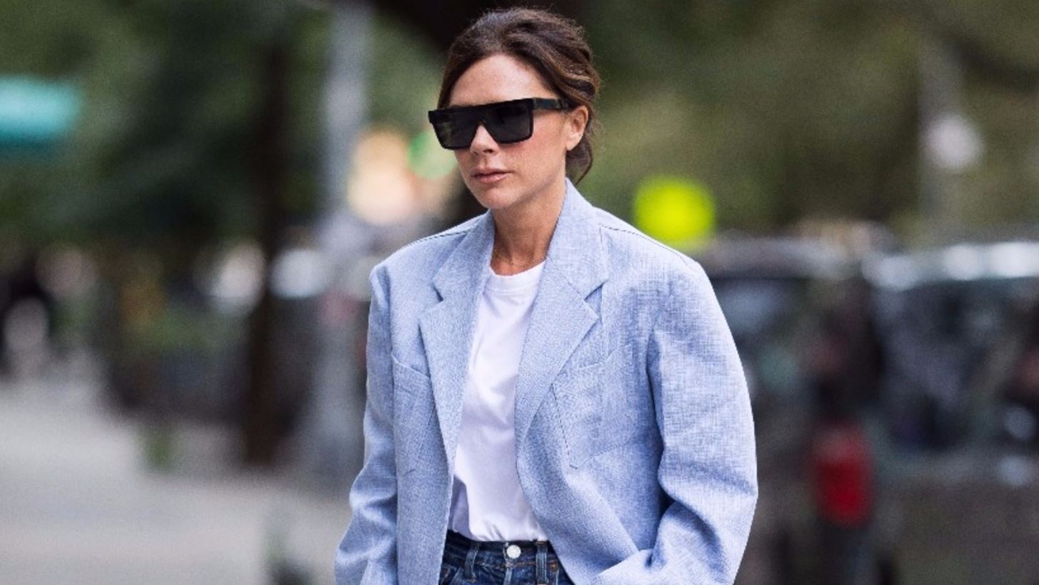 H Victoria Beckham &#x3B1;&#x3C0;&#x3BF;&#x3BA;&#x3B1;&#x3BB;&#x3CD;&#x3C0;&#x3C4;&#x3B5;&#x3B9; &#x3C4;&#x3B1; &#x3C5;&#x3B3;&#x3B9;&#x3B5;&#x3B9;&#x3BD;&#x3AC; &#x3C3;&#x3BD;&#x3B1;&#x3BA; &#x3C0;&#x3BF;&#x3C5; &#x3B4;&#x3AF;&#x3BD;&#x3B5;&#x3B9; &#x3C3;&#x3C4;&#x3B1; &#x3C0;&#x3B1;&#x3B9;&#x3B4;&#x3B9;&#x3AC; &#x3C4;&#x3B7;&#x3C2;