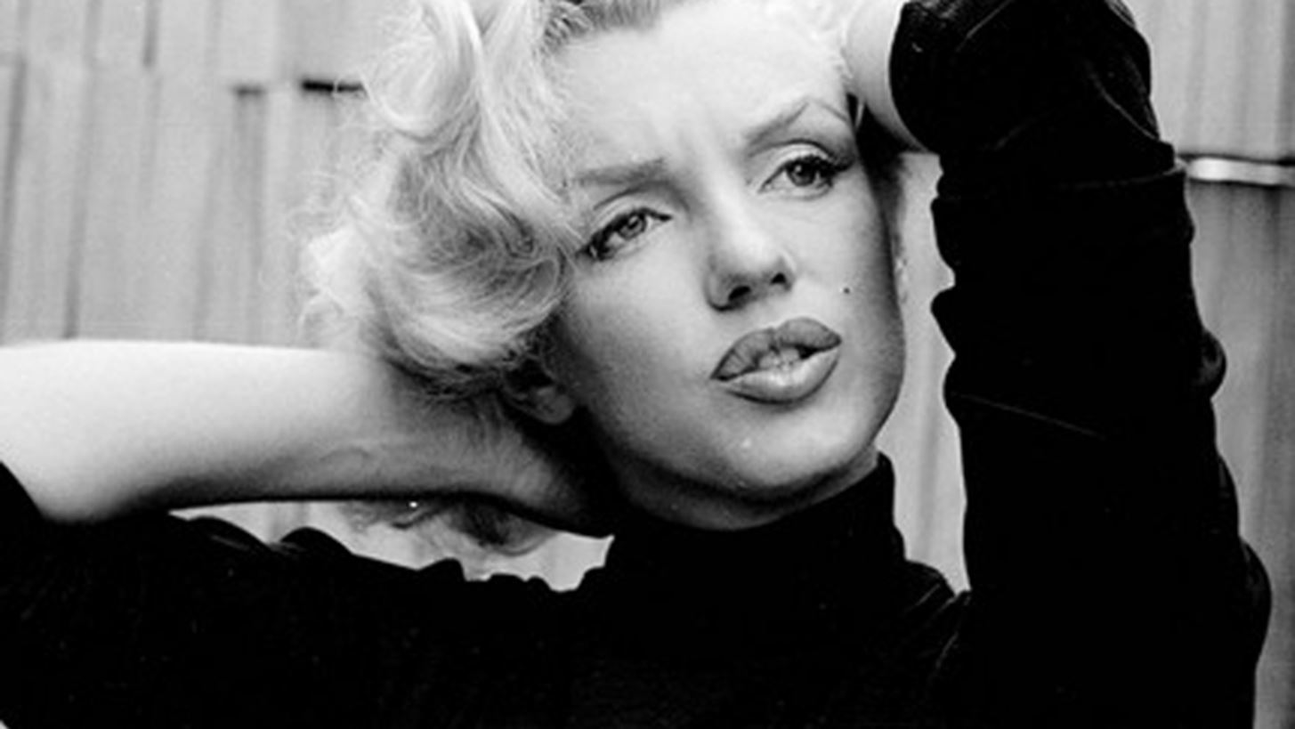 Marilyn Monroe: &#x3A4;&#x3BF; &#x3C7;&#x3B5;&#x3B9;&#x3C1;&#x3CC;&#x3B3;&#x3C1;&#x3B1;&#x3C6;&#x3BF; &#x3C4;&#x3B7;&#x3C2; &#x3BC;&#x3B5; &#x3C3;&#x3C5;&#x3BC;&#x3B2;&#x3BF;&#x3C5;&#x3BB;&#x3AD;&#x3C2; &#x3B3;&#x3B9;&#x3B1; &#x3C6;&#x3BB;&#x3B5;&#x3C1;&#x3C4; &#x3C0;&#x3C9;&#x3BB;&#x3B5;&#x3AF;&#x3C4;&#x3B1;&#x3B9; &#x3AD;&#x3BD;&#x3B1;&#x3BD;&#x3C4;&#x3B9; &#x3C7;&#x3B9;&#x3BB;&#x3B9;&#x3AC;&#x3B4;&#x3C9;&#x3BD; &#x3B4;&#x3BF;&#x3BB;&#x3B1;&#x3C1;&#x3AF;&#x3C9;&#x3BD;