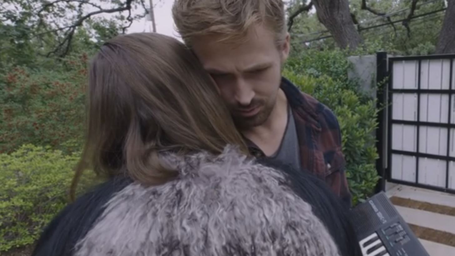 O Ryan Gosling &#x3C4;&#x3C1;&#x3B1;&#x3B3;&#x3BF;&#x3C5;&#x3B4;&#x3AC; &#x3BC;&#x3B5; &#x3C4;&#x3B7; Lykke Li &#x3C3;&#x3C4;&#x3B7; &#x3BD;&#x3AD;&#x3B1; &#x3C4;&#x3BF;&#x3C5; &#x3C4;&#x3B1;&#x3B9;&#x3BD;&#x3AF;&#x3B1;