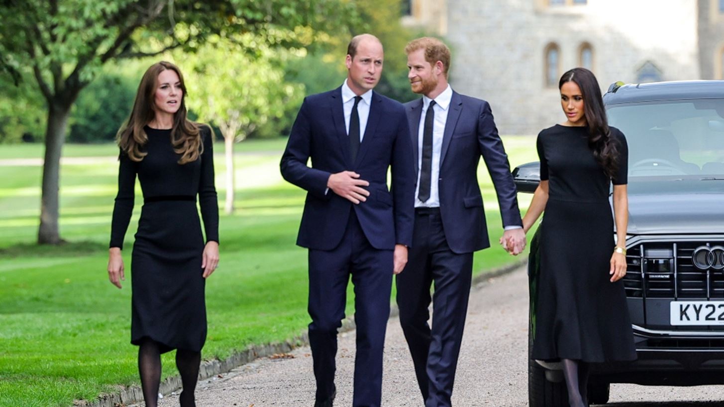 Kate Middleton vs Meghan Markle | &#x39F;&#x3B9; total black &#x3B5;&#x3BC;&#x3C6;&#x3B1;&#x3BD;&#x3AF;&#x3C3;&#x3B5;&#x3B9;&#x3C2; &#x3C3;&#x3C4;&#x3B7;&#x3BD; &#x3BA;&#x3B7;&#x3B4;&#x3B5;&#x3AF;&#x3B1; &#x3C4;&#x3B7;&#x3C2; &#x3B2;&#x3B1;&#x3C3;&#x3AF;&#x3BB;&#x3B9;&#x3C3;&#x3C3;&#x3B1;&#x3C2; &#x395;&#x3BB;&#x3B9;&#x3C3;&#x3AC;&#x3B2;&#x3B5;&#x3C4;