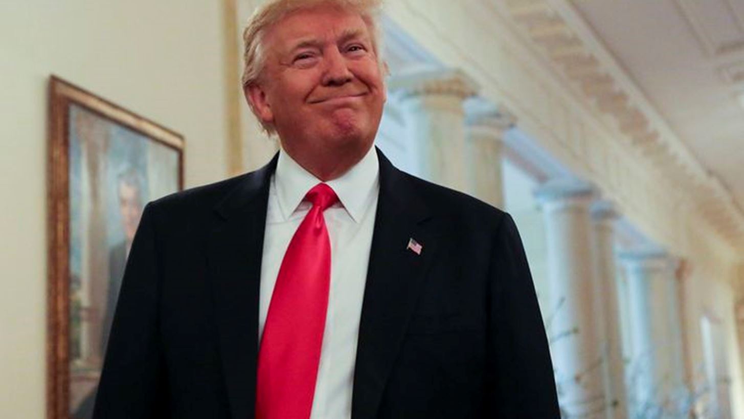 &#x3A3;&#x3BD;&#x3CC;&#x3BC;&#x3C0;&#x3B1;&#x3C1;&#x3B1;&#x3BD; &#x3C4;&#x3BF;&#x3BD; Donald Trump &#x3BC;&#x3AD;&#x3BB;&#x3B7; &#x3C4;&#x3B7;&#x3C2; &#x3B2;&#x3B1;&#x3C3;&#x3B9;&#x3BB;&#x3B9;&#x3BA;&#x3AE;&#x3C2; &#x3BF;&#x3B9;&#x3BA;&#x3BF;&#x3B3;&#x3AD;&#x3BD;&#x3B5;&#x3B9;&#x3B1;&#x3C2;;