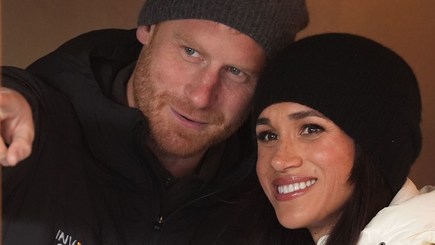 &#x3A0;&#x3C1;&#x3AF;&#x3B3;&#x3BA;&#x3B9;&#x3C0;&#x3B1;&#x3C2; Harry &amp; Meghan Markle | &#x39F;&#x3B9; &#x3C4;&#x3C1;&#x3B5;&#x3B9;&#x3C2; &#x3C3;&#x3B5;&#x3B9;&#x3C1;&#x3AD;&#x3C2; &#x3C0;&#x3BF;&#x3C5; &#x3C0;&#x3B1;&#x3C1;&#x3B1;&#x3BA;&#x3BF;&#x3BB;&#x3BF;&#x3C5;&#x3B8;&#x3BF;&#x3CD;&#x3BD; &#x3C6;&#x3B1;&#x3BD;&#x3B1;&#x3C4;&#x3B9;&#x3BA;&#x3AC; &#x3C7;&#x3C9;&#x3C1;&#x3AF;&#x3C2; &#x3C4;&#x3B1; &#x3C0;&#x3B1;&#x3B9;&#x3B4;&#x3B9;&#x3AC; &#x3C4;&#x3BF;&#x3C5;&#x3C2;, Archie &#x3BA;&#x3B1;&#x3B9; Lilibet