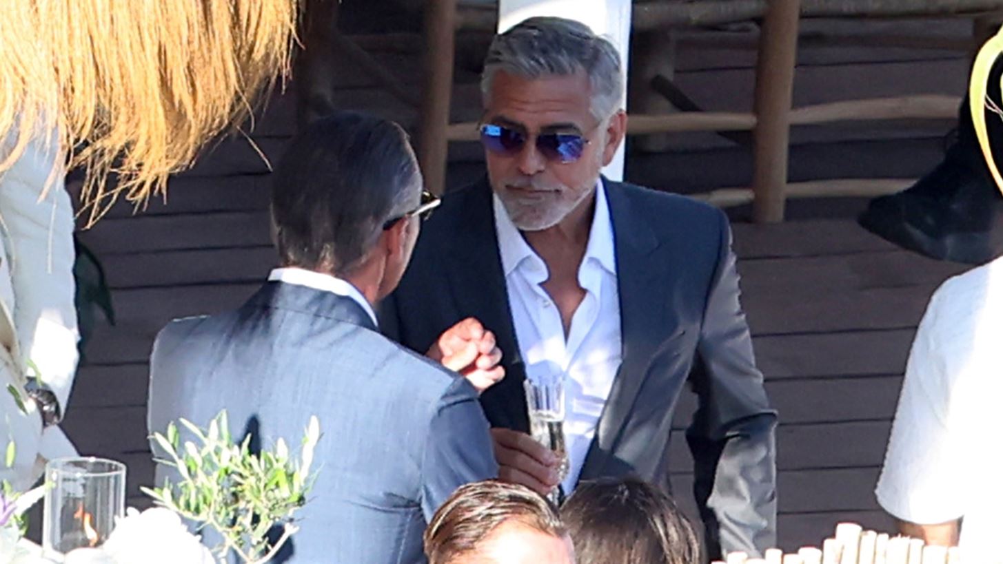 George Clooney | &#x3A4;&#x3B1;&#x3C1;&#x3B1;&#x3BA;&#x3BF;&#x3CD;&#x3BD;&#x3B7;&#x3C3;&#x3B5; &#x3C4;&#x3BF; Hollywood &#x3BC;&#x3B5; &#x3C4;&#x3B7; &#x3BD;&#x3AD;&#x3B1; &#x3C4;&#x3BF;&#x3C5; &#x3B4;&#x3AE;&#x3BB;&#x3C9;&#x3C3;&#x3B7; &#x3B3;&#x3B9;&#x3B1; &#x3C4;&#x3B7;&#x3BD; &#x3B7;&#x3BB;&#x3B9;&#x3BA;&#x3AF;&#x3B1; &#x3BA;&#x3B1;&#x3B9; &#x3C4;&#x3B7;&#x3BD; &#x3BA;&#x3B1;&#x3C1;&#x3B9;&#x3AD;&#x3C1;&#x3B1; &#x3C4;&#x3BF;&#x3C5;