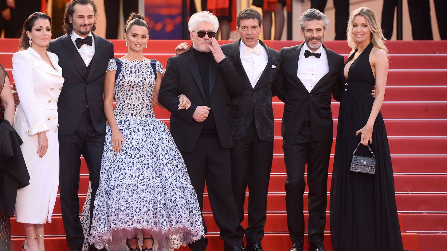 &#x39A;&#x3AC;&#x3BD;&#x3BD;&#x3B5;&#x3C2; 2019: &#x397; &#x3B5;&#x3BA;&#x3B8;&#x3B1;&#x3BC;&#x3B2;&#x3C9;&#x3C4;&#x3B9;&#x3BA;&#x3AE; Penelope Cruz &#x3BA;&#x3B1;&#x3B9; &#x3C4;&#x3BF; &#x3C0;&#x3B1;&#x3B8;&#x3B9;&#x3B1;&#x3C3;&#x3BC;&#x3AD;&#x3BD;&#x3BF; &#x3C6;&#x3B9;&#x3BB;&#x3AF; &#x3C4;&#x3BF;&#x3C5; Antonio Banderas