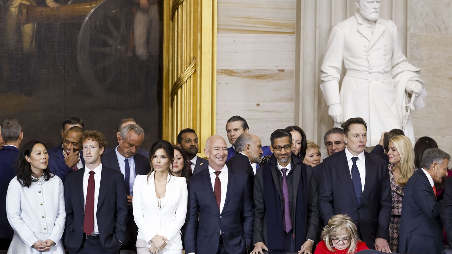 Priscilla Chan - Lauren S&#xE1;nchez | &#x39F;&#x3B9; &quot;&#x3A0;&#x3C1;&#x3CE;&#x3C4;&#x3B5;&#x3C2; &#x39A;&#x3C5;&#x3C1;&#x3AF;&#x3B5;&#x3C2;&quot; &#x3C4;&#x3C9;&#x3BD; &#x3BA;&#x3BF;&#x3BB;&#x3BF;&#x3C3;&#x3C3;&#x3CE;&#x3BD; &#x3C4;&#x3B5;&#x3C7;&#x3BD;&#x3BF;&#x3BB;&#x3BF;&#x3B3;&#x3AF;&#x3B1;&#x3C2; &#x3BA;&#x3B1;&#x3B9; &#x3C4;&#x3B1; looks &#x3C4;&#x3BF;&#x3C5;&#x3C2; &#x3C3;&#x3C4;&#x3B7;&#x3BD; &#x3BF;&#x3C1;&#x3BA;&#x3C9;&#x3BC;&#x3BF;&#x3C3;&#x3AF;&#x3B1; &#x3C4;&#x3BF;&#x3C5; Trump