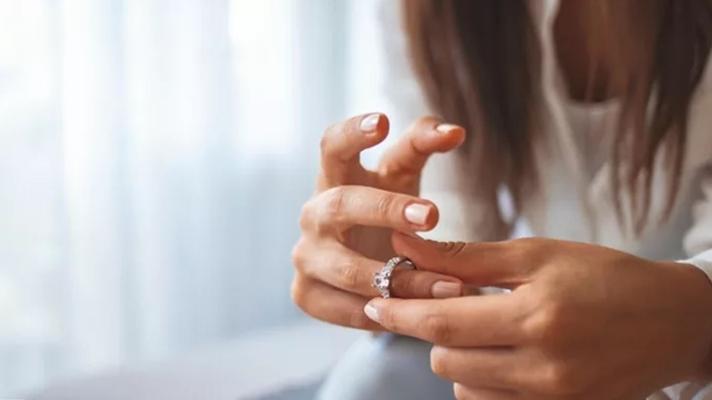 &#x3A0;&#x3CE;&#x3C2; &#x3AD;&#x3BD;&#x3B1;&#x3C2; &#x3C7;&#x3C9;&#x3C1;&#x3B9;&#x3C3;&#x3BC;&#x3CC;&#x3C2; &#x3BC;&#x3C0;&#x3BF;&#x3C1;&#x3B5;&#x3AF; &#x3BD;&#x3B1; &#x3B5;&#x3C0;&#x3B7;&#x3C1;&#x3B5;&#x3AC;&#x3C3;&#x3B5;&#x3B9; &#x3C4;&#x3B7;&#x3BD; &#x3C5;&#x3B3;&#x3B5;&#x3AF;&#x3B1; &#x3BC;&#x3B1;&#x3C2;