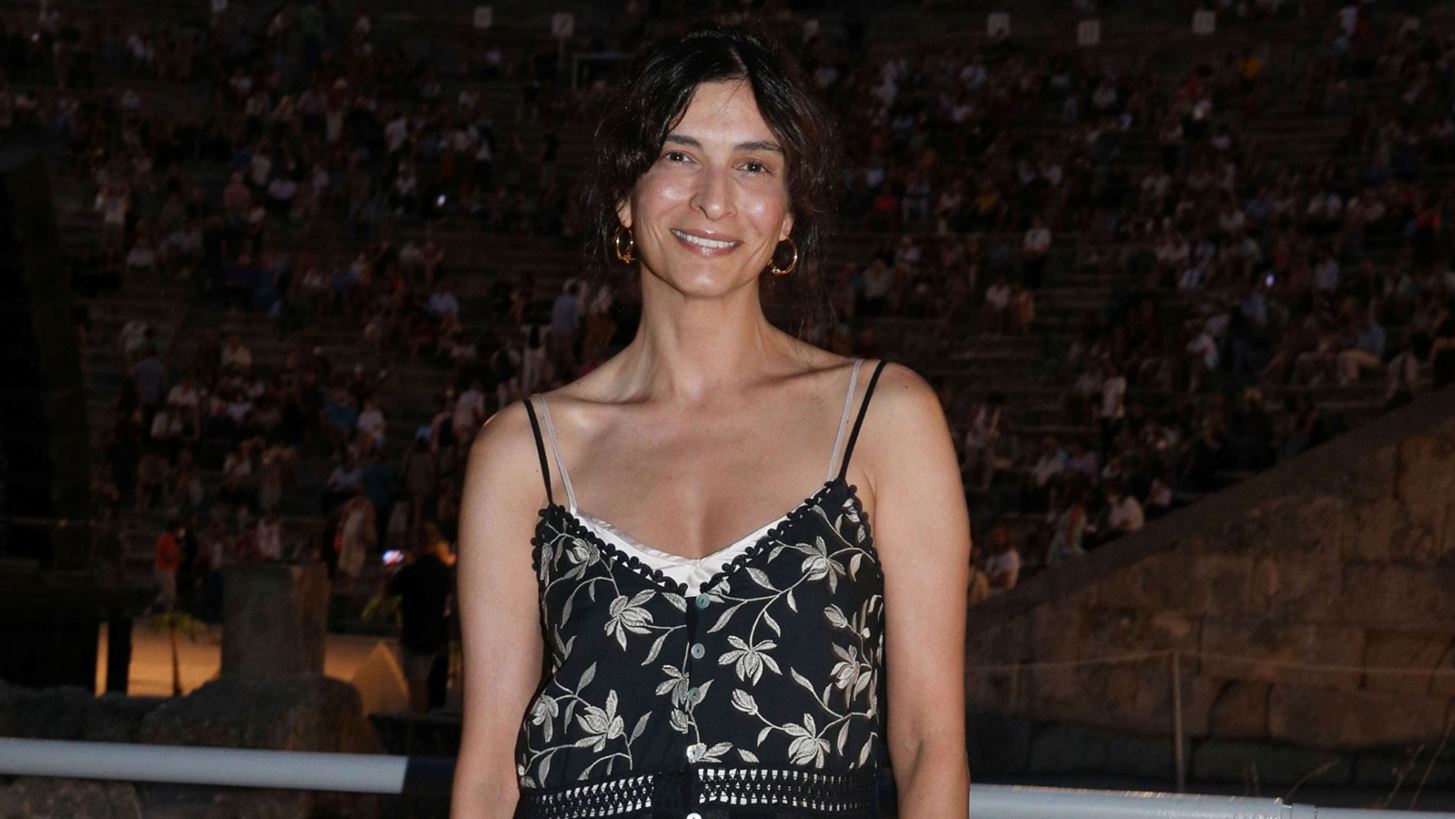&#x397; &#x391;&#x3BD;&#x3C4;&#x3B9;&#x3B3;&#x3CC;&#x3BD;&#x3B7; &#x39A;&#x3BF;&#x3C5;&#x3BB;&#x3BF;&#x3C5;&#x3BA;&#x3AC;&#x3BA;&#x3BF;&#x3C5; &#x3C6;&#x3CC;&#x3C1;&#x3B5;&#x3C3;&#x3B5; &#x3C4;&#x3B7; &#x3BC;&#x3B5;&#x3B3;&#x3B1;&#x3BB;&#x3CD;&#x3C4;&#x3B5;&#x3C1;&#x3B7; &#x3C4;&#x3AC;&#x3C3;&#x3B7; &#x3C4;&#x3B7;&#x3C2; &#x3BC;&#x3CC;&#x3B4;&#x3B1;&#x3C2; &#x3C3;&#x3C4;&#x3B1; &#x3C4;&#x3B6;&#x3B9;&#x3BD; &#x3C0;&#x3B1;&#x3BD;&#x3C4;&#x3B5;&#x3BB;&#x3CC;&#x3BD;&#x3B9;&#x3B1;
