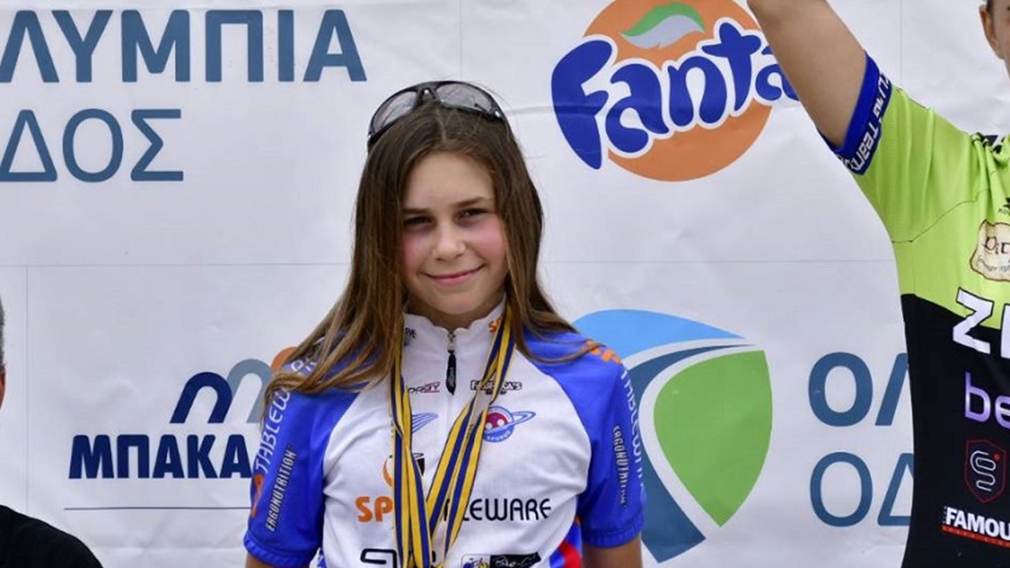 &quot;&#x39D;&#x3B1; &#x3B1;&#x3B3;&#x3BA;&#x3B1;&#x3BB;&#x3B9;&#x3AC;&#x3B6;&#x3B5;&#x3C4;&#x3B5; &#x3C4;&#x3B1; &#x3C0;&#x3B1;&#x3B9;&#x3B4;&#x3B9;&#x3AC; &#x3C3;&#x3B1;&#x3C2; &#x3BA;&#x3AC;&#x3B8;&#x3B5; &#x3BC;&#x3AD;&#x3C1;&#x3B1;&quot;, &#x3B7; &#x3C3;&#x3C5;&#x3B3;&#x3BA;&#x3B9;&#x3BD;&#x3B7;&#x3C4;&#x3B9;&#x3BA;&#x3AE; &#x3B5;&#x3C0;&#x3B9;&#x3C3;&#x3C4;&#x3BF;&#x3BB;&#x3AE; &#x3C4;&#x3B7;&#x3C2; &#x3BC;&#x3B7;&#x3C4;&#x3AD;&#x3C1;&#x3B1;&#x3C2;