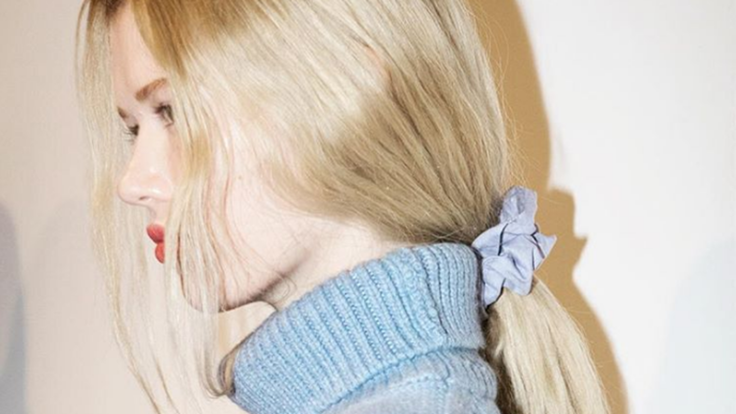 New York Fashion Week: &#x3A0;&#x3BF;&#x3B9;&#x3BF; &#x27;90s trend &#x3B5;&#x3C0;&#x3B9;&#x3C3;&#x3C4;&#x3C1;&#x3AD;&#x3C6;&#x3B5;&#x3B9;;