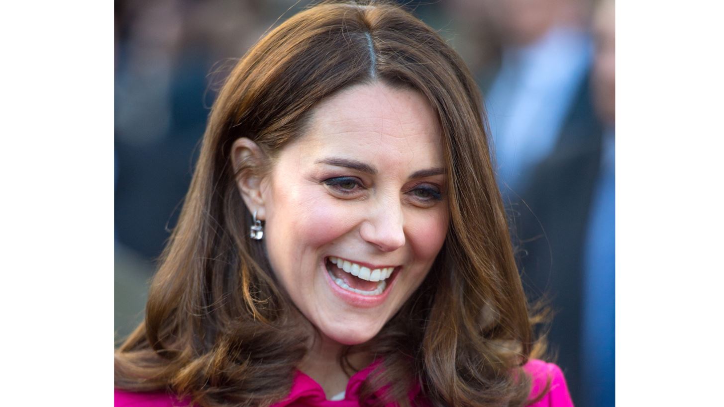 Kate Middleton: &#x391;&#x3C0;&#x3BF;&#x3BA;&#x3AC;&#x3BB;&#x3C5;&#x3C8;&#x3B5; &#x3C4;&#x3BF; &#x3C6;&#x3CD;&#x3BB;&#x3BF; &#x3C4;&#x3BF;&#x3C5; &#x3BC;&#x3C9;&#x3C1;&#x3BF;&#x3CD; &#x3C4;&#x3B7;&#x3C2;;