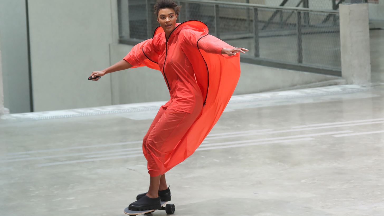 &#x386;&#x3BD;&#x3BF;&#x3B9;&#x3BE;&#x3B7;/ &#x39A;&#x3B1;&#x3BB;&#x3BF;&#x3BA;&#x3B1;&#x3AF;&#x3C1;&#x3B9; 2020: &#x3A4;&#x3BF; show &#x3C4;&#x3BF;&#x3C5; Issey Miyake &#x3AE;&#x3C4;&#x3B1;&#x3BD; &#x3BC;&#x3AF;&#x3B1; &#x3C9;&#x3B4;&#x3AE; &#x3C3;&#x3C4;&#x3B7;&#x3BD; &#x3BA;&#x3AF;&#x3BD;&#x3B7;&#x3C3;&#x3B7; &#x3BA;&#x3B1;&#x3B9; &#x3C4;&#x3B7;&#x3BD; &#x3B5;&#x3BB;&#x3B5;&#x3C5;&#x3B8;&#x3B5;&#x3C1;&#x3AF;&#x3B1;