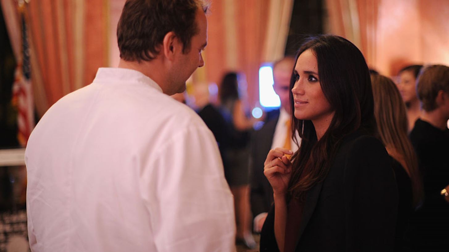 &#x3A3;&#x3B5; &#x3B1;&#x3C5;&#x3C4;&#x3CC; &#x3C4;&#x3BF; &#x3C0;&#x3BF;&#x3BB;&#x3C5;&#x3C4;&#x3B5;&#x3BB;&#x3AD;&#x3C2; &#x3B5;&#x3C3;&#x3C4;&#x3B9;&#x3B1;&#x3C4;&#x3CC;&#x3C1;&#x3B9;&#x3BF; &#x3B4;&#x3B5;&#x3AF;&#x3C0;&#x3BD;&#x3B7;&#x3C3;&#x3B5; &#x3B7; Meghan Markle &#x3C3;&#x3C4;&#x3BF; &#x3A0;&#x3B1;&#x3C1;&#x3AF;&#x3C3;&#x3B9;