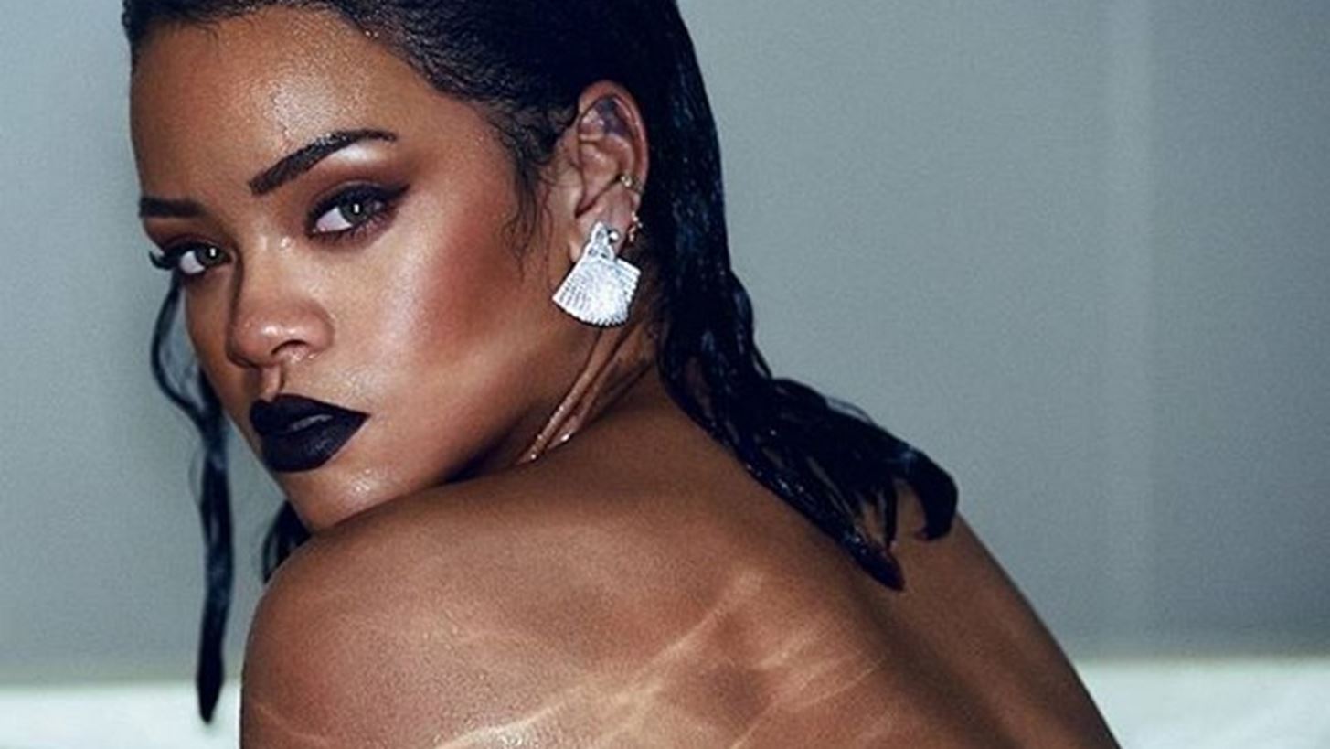 Rihanna: &#x3A4;&#x3B9; &#x3C4;&#x3C1;&#x3CE;&#x3B5;&#x3B9; &#x3BC;&#x3AD;&#x3C3;&#x3B1; &#x3C3;&#x3B5; &#x3BC;&#x3B9;&#x3B1; &#x3BC;&#x3AD;&#x3C1;&#x3B1;;