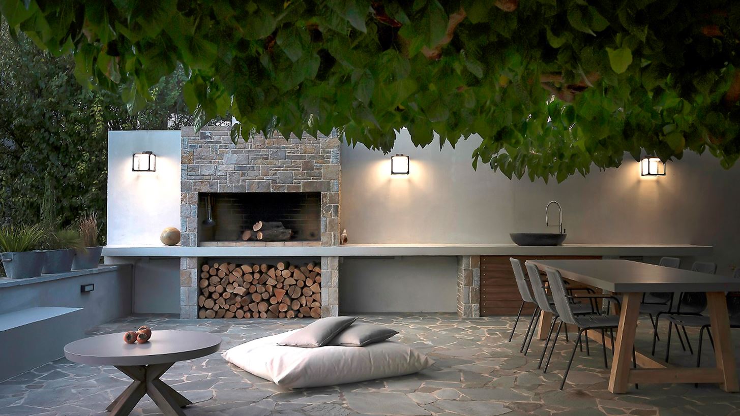 Design | &#x388;&#x3BD;&#x3B1; &#x3C3;&#x3C0;&#x3AF;&#x3C4;&#x3B9; &#x3C6;&#x3C4;&#x3B9;&#x3B1;&#x3B3;&#x3BC;&#x3AD;&#x3BD;&#x3BF; &#x3B1;&#x3C0;&#x3CC; &#x3BA;&#x3B1;&#x3BB;&#x3BF;&#x3BA;&#x3B1;&#x3B9;&#x3C1;&#x3B9;&#x3BD;&#x3AD;&#x3C2; &#x3B1;&#x3BD;&#x3B1;&#x3BC;&#x3BD;&#x3AE;&#x3C3;&#x3B5;&#x3B9;&#x3C2;