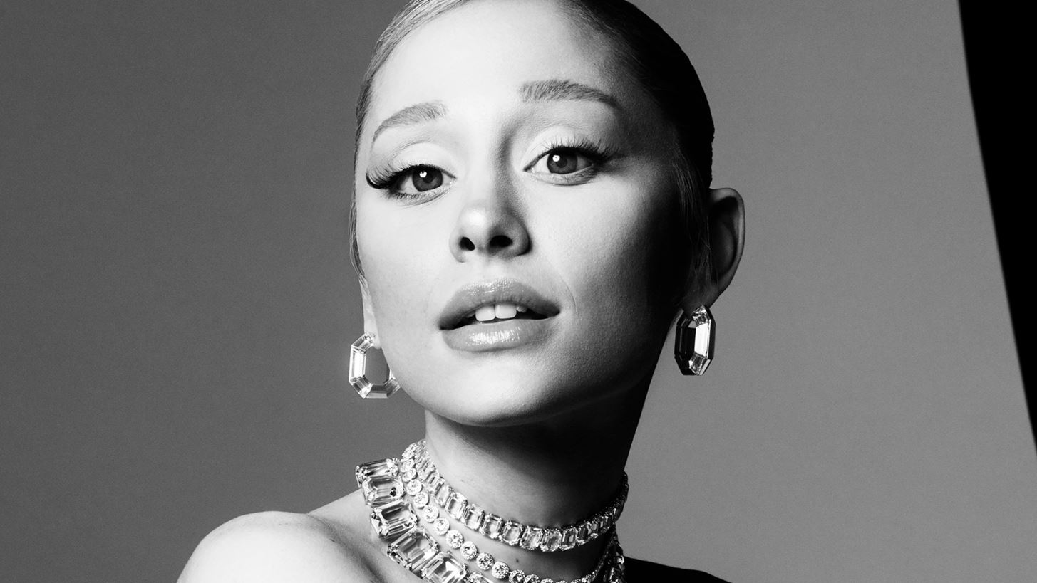 &#x397; Ariana Grande &#x3B5;&#x3AF;&#x3BD;&#x3B1;&#x3B9; &#x3B7; &#x3BD;&#x3AD;&#x3B1; brand ambassador &#x3C4;&#x3B7;&#x3C2; Swarovski