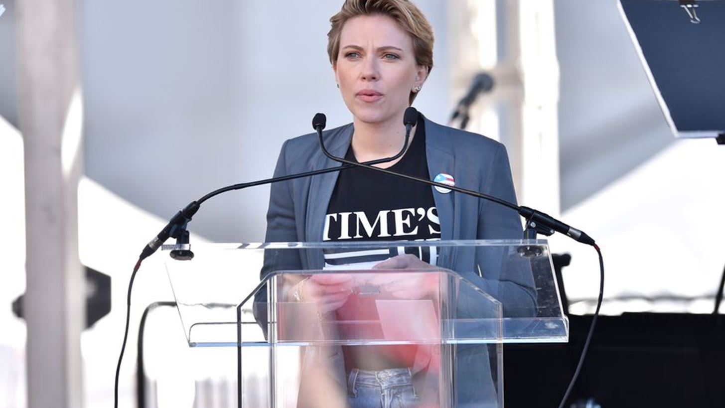 Scarlett Johansson: &#x39F;&#x3B9; &#x3BF;&#x3C1;&#x3B3;&#x3B9;&#x3C3;&#x3BC;&#x3AD;&#x3BD;&#x3B5;&#x3C2; &#x3B4;&#x3B7;&#x3BB;&#x3CE;&#x3C3;&#x3B5;&#x3B9;&#x3C2; &#x3C4;&#x3B7;&#x3C2; &#x3B3;&#x3B9;&#x3B1; &#x3C4;&#x3BF;&#x3BD; James Franco &#x3C3;&#x3C4;&#x3BF; Women&#x27;s March
