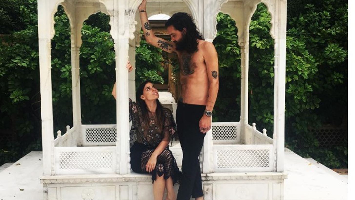 &#x397; &#x3BA;&#x3CC;&#x3C1;&#x3B7; &#x3C4;&#x3BF;&#x3C5; Tommy Hilfiger &#x3C0;&#x3B1;&#x3BD;&#x3C4;&#x3C1;&#x3B5;&#x3CD;&#x3C4;&#x3B7;&#x3BA;&#x3B5; &#x3BA;&#x3B1;&#x3B9; &#x3C6;&#x3CC;&#x3C1;&#x3B5;&#x3C3;&#x3B5; &#x3C4;&#x3BF; &#x3C0;&#x3B9;&#x3BF; &#x3C4;&#x3AD;&#x3BB;&#x3B5;&#x3B9;&#x3BF; bohemian &#x3BD;&#x3C5;&#x3C6;&#x3B9;&#x3BA;&#x3CC;