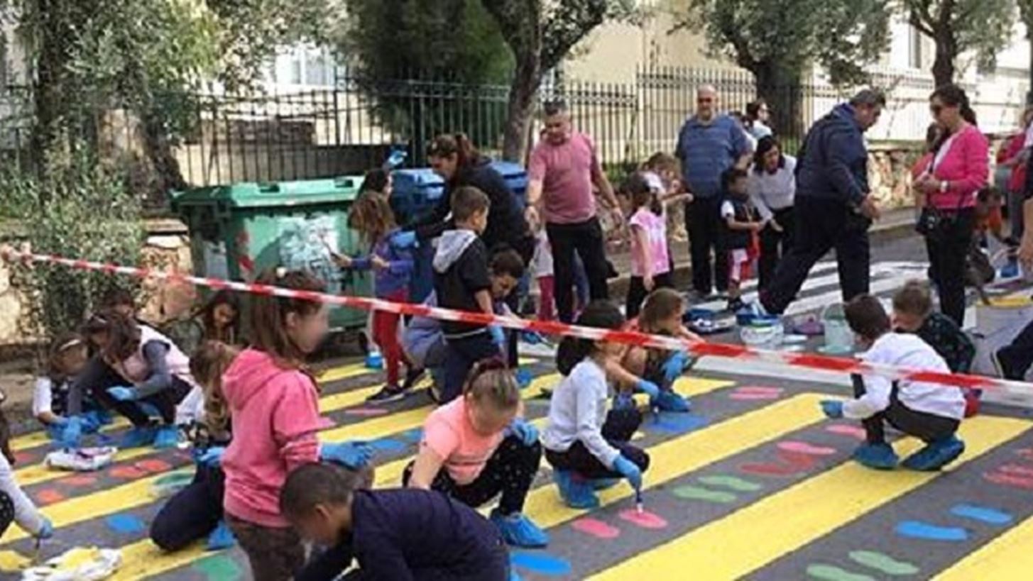 &#x3A3;&#x3C4;&#x3BF;&#x3BD; &#x386;&#x3BB;&#x3B9;&#x3BC;&#x3BF; &#x3BC;&#x3B1;&#x3B8;&#x3B7;&#x3C4;&#x3AD;&#x3C2; &#x3C7;&#x3C1;&#x3C9;&#x3BC;&#x3B1;&#x3C4;&#x3AF;&#x3B6;&#x3BF;&#x3C5;&#x3BD; &#x3C4;&#x3B9;&#x3C2; &#x3B4;&#x3B9;&#x3B1;&#x3B2;&#x3AC;&#x3C3;&#x3B5;&#x3B9;&#x3C2; &#x3B3;&#x3B9;&#x3B1; &#x3BD;&#x3B1; &#x3C4;&#x3C1;&#x3B1;&#x3B2;&#x3AE;&#x3BE;&#x3BF;&#x3C5;&#x3BD; &#x3C4;&#x3B7;&#x3BD; &#x3C0;&#x3C1;&#x3BF;&#x3C3;&#x3BF;&#x3C7;&#x3AE; &#x3C0;&#x3B5;&#x3B6;&#x3CE;&#x3BD; &#x3BA;&#x3B1;&#x3B9; &#x3BF;&#x3B4;&#x3B7;&#x3B3;&#x3CE;&#x3BD;