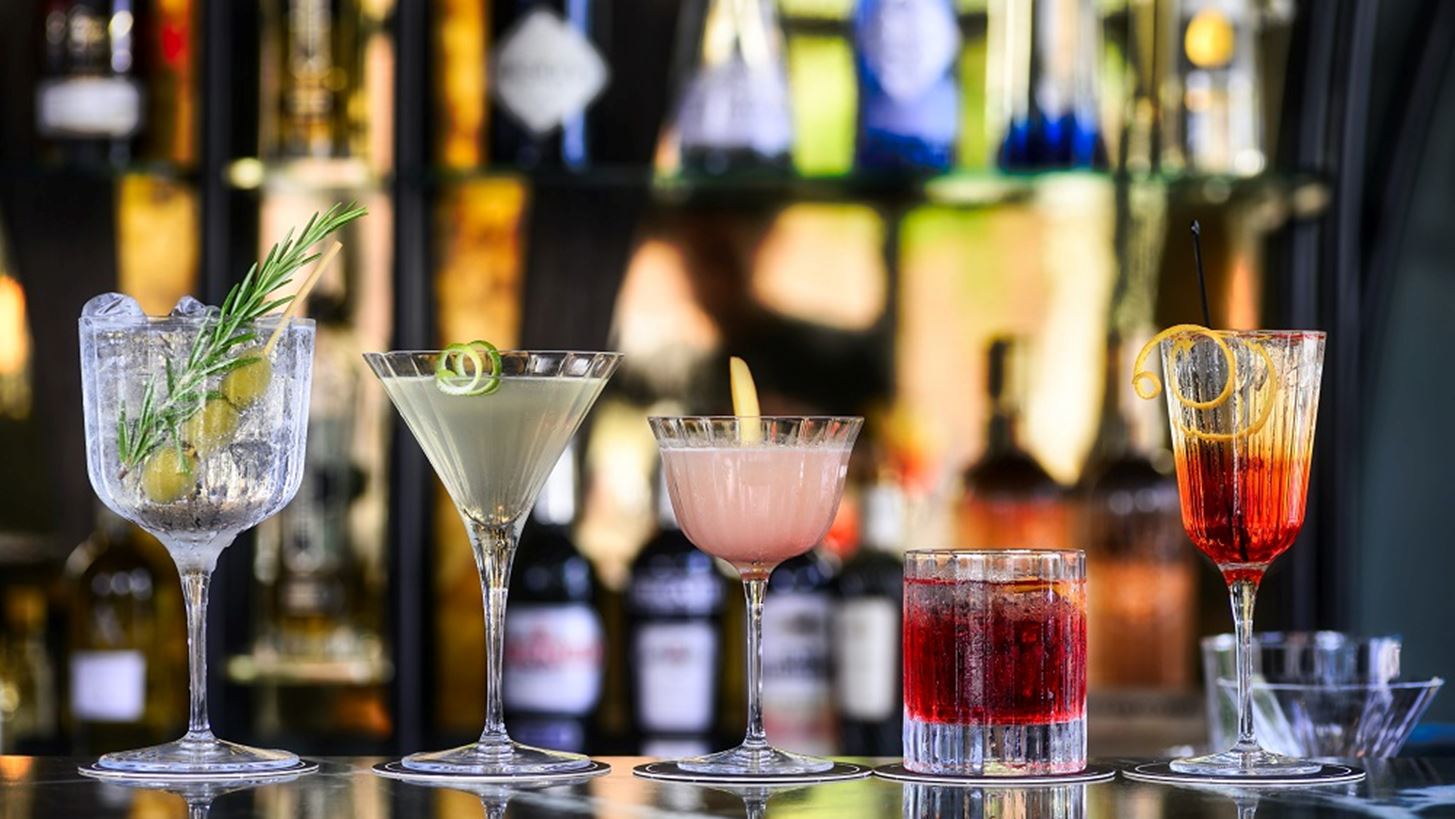 #Tidbits *: &#x3A4;&#x3BF; Home Bar &#x3C4;&#x3C9;&#x3BD; &#x395;&#x3BF;&#x3C1;&#x3C4;&#x3CE;&#x3BD;, &#x39C;&#x3AD;&#x3C1;&#x3BF;&#x3C2; 1&#x3BF;&#x3BD;