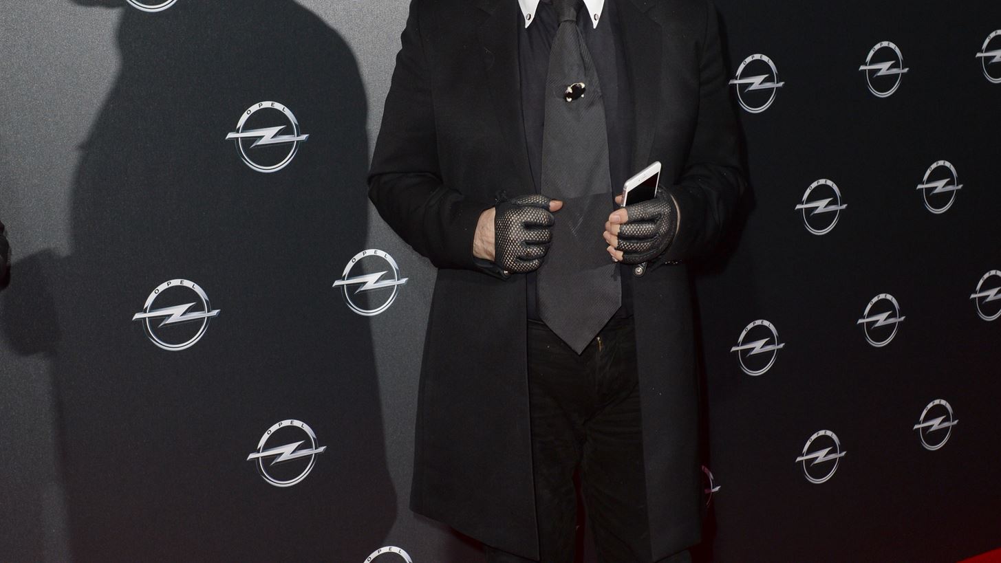 &#x3A4;&#x3BF; extravagant &#x3C0;&#x3AC;&#x3C1;&#x3C4;&#x3B9; &#x3C4;&#x3B7;&#x3C2; Choupette, &#x3C4;&#x3B7;&#x3C2; &#x3BB;&#x3B1;&#x3C4;&#x3C1;&#x3B5;&#x3BC;&#x3AD;&#x3BD;&#x3B7;&#x3C2; &#x3B3;&#x3AC;&#x3C4;&#x3B1;&#x3C2; &#x3C4;&#x3BF;&#x3C5; Karl Lagerfeld