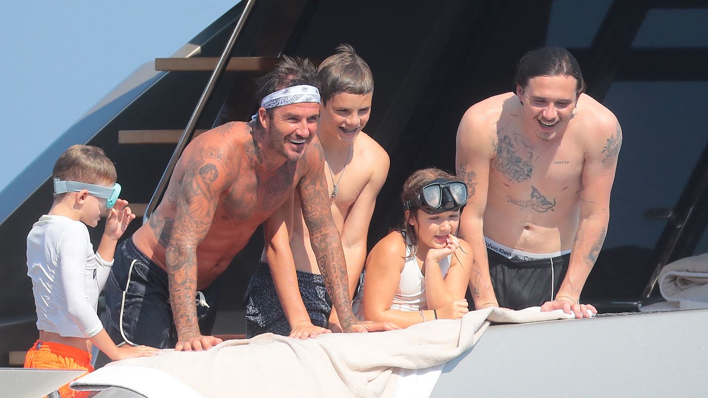 To &#x3C6;&#x3C9;&#x3C4;&#x3BF;&#x3B3;&#x3C1;&#x3B1;&#x3C6;&#x3B9;&#x3BA;&#x3CC; &#x3AC;&#x3BB;&#x3BC;&#x3C0;&#x3BF;&#x3C5;&#x3BC; &#x3B1;&#x3C0;&#x3CC; &#x3C4;&#x3B9;&#x3C2; &#x3B4;&#x3B9;&#x3B1;&#x3BA;&#x3BF;&#x3C0;&#x3AD;&#x3C2; &#x3C4;&#x3C9;&#x3BD; Beckhams &#x3C3;&#x3C4;&#x3B7; &#x393;&#x3B1;&#x3BB;&#x3BB;&#x3AF;&#x3B1;