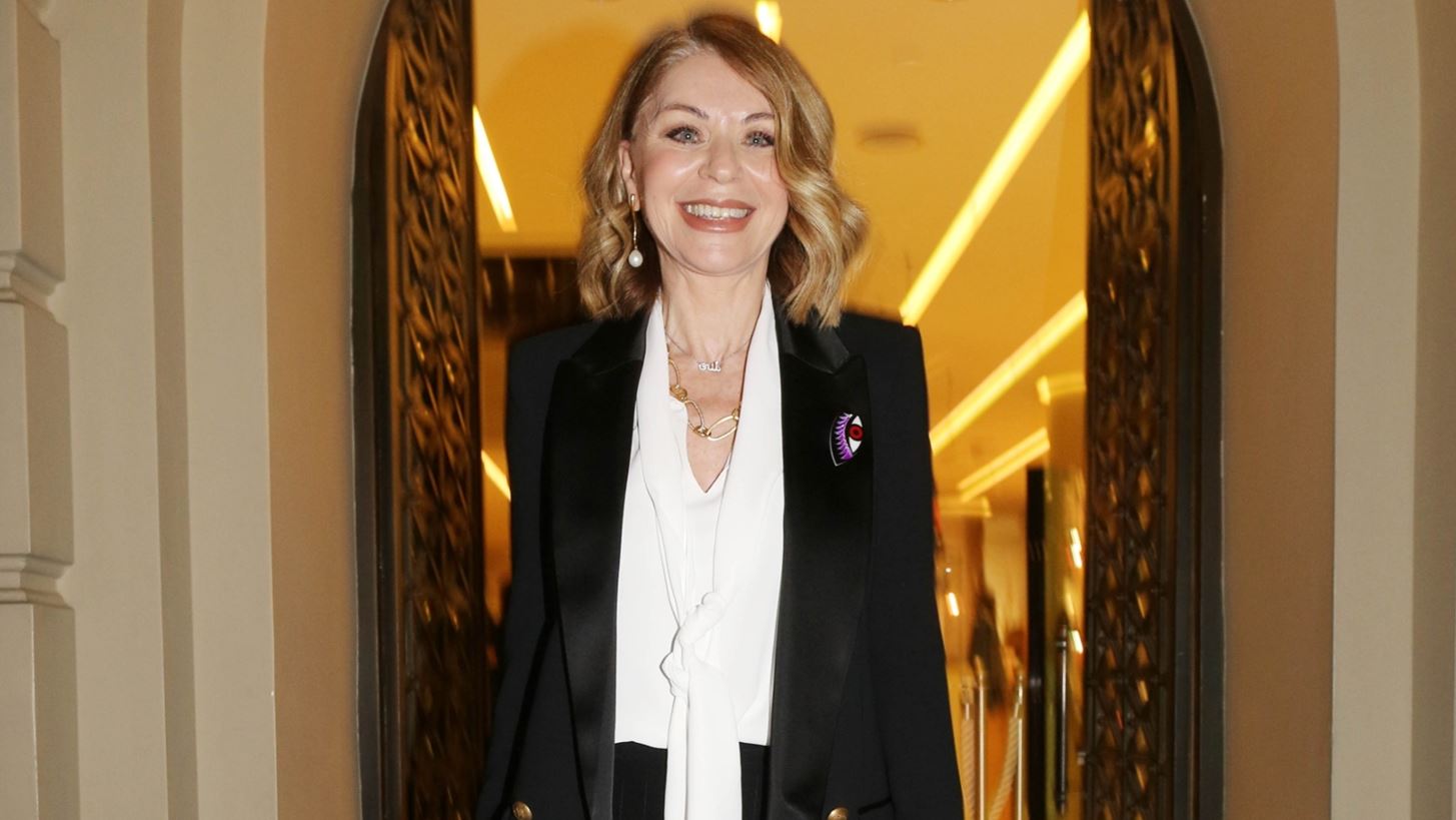 &#x388;&#x3BB;&#x3BB;&#x3B7; &#x3A3;&#x3C4;&#x3AC;&#x3B7; | &#x3A4;&#x3BF; &#x3C7;&#x3B5;&#x3B9;&#x3BC;&#x3B5;&#x3C1;&#x3B9;&#x3BD;&#x3CC; look &#x3C4;&#x3B7;&#x3C2; &#x3BC;&#x3B5; &#x3B3;&#x3B1;&#x3BB;&#x3AC;&#x3B6;&#x3B9;&#x3BF; &#x3C0;&#x3B1;&#x3BB;&#x3C4;&#x3CC;