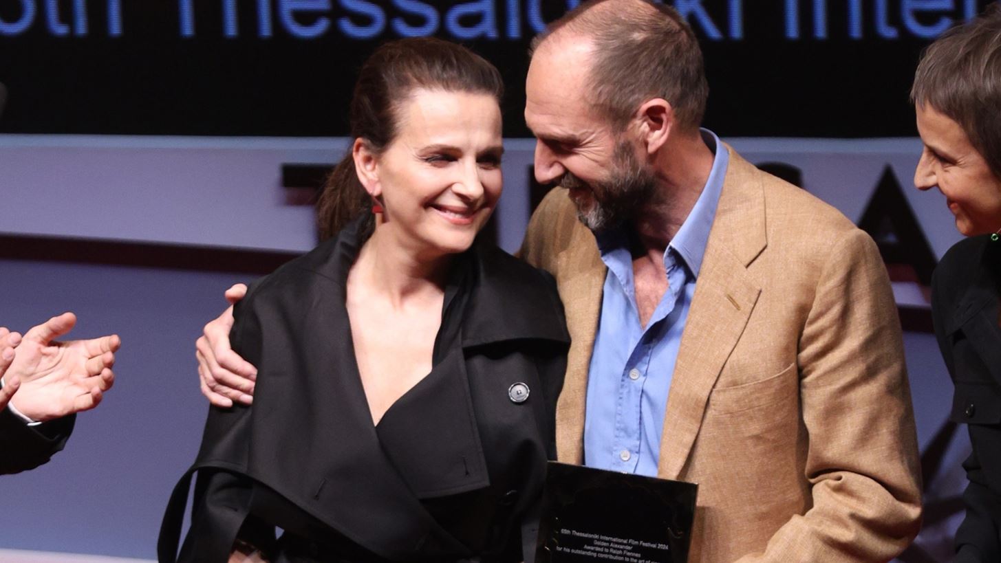 Juliette Binoche - Ralph Fiennes | &#x397; &#x3B7;&#x3C7;&#x3B7;&#x3C1;&#x3AE; &#x3C0;&#x3B1;&#x3C1;&#x3BF;&#x3C5;&#x3C3;&#x3AF;&#x3B1; &#x3BA;&#x3B1;&#x3B9; &#x3C4;&#x3BF; &#x3B2;&#x3C1;&#x3B1;&#x3B2;&#x3B5;&#x3AF;&#x3BF; &#x3C4;&#x3BF;&#x3C5;&#x3C2; &#x3C3;&#x3C4;&#x3BF; 65&#x3BF; &#x3A6;&#x3B5;&#x3C3;&#x3C4;&#x3B9;&#x3B2;&#x3AC;&#x3BB; &#x39A;&#x3B9;&#x3BD;&#x3B7;&#x3BC;&#x3B1;&#x3C4;&#x3BF;&#x3B3;&#x3C1;&#x3AC;&#x3C6;&#x3BF;&#x3C5; &#x398;&#x3B5;&#x3C3;&#x3C3;&#x3B1;&#x3BB;&#x3BF;&#x3BD;&#x3AF;&#x3BA;&#x3B7;&#x3C2;