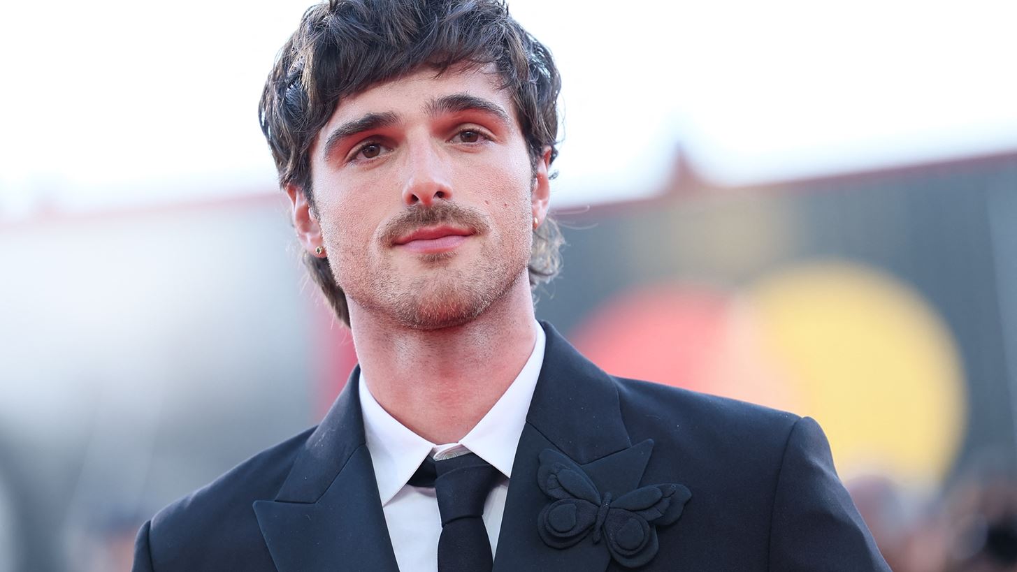 Jacob Elordi | &#x397; &#x3B1;&#x3BB;&#x3BB;&#x3B1;&#x3B3;&#x3AE; &#x3C3;&#x3C4;&#x3B7;&#x3BD; &#x3B5;&#x3BC;&#x3C6;&#x3AC;&#x3BD;&#x3B9;&#x3C3;&#x3AE; &#x3C4;&#x3BF;&#x3C5; &#x3C0;&#x3BF;&#x3C5; &#x3B4;&#x3AF;&#x3C7;&#x3B1;&#x3C3;&#x3B5;