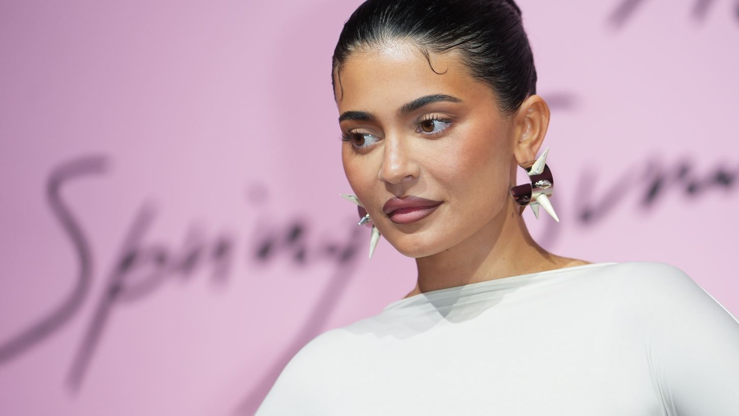 Easter Beauty Guide | &#x3A4;&#x3B1; &#x3C0;&#x3C1;&#x3BF;&#x3CA;&#x3CC;&#x3BD;&#x3C4;&#x3B1; &#x3BF;&#x3BC;&#x3BF;&#x3C1;&#x3C6;&#x3B9;&#x3AC;&#x3C2; &#x3C0;&#x3BF;&#x3C5; &#x3B8;&#x3B1; &#x3BC;&#x3B5;&#x3C4;&#x3B1;&#x3BD;&#x3B9;&#x3CE;&#x3C3;&#x3B5;&#x3B9;&#x3C2; &#x3B1;&#x3BD; &#x3BB;&#x3B5;&#x3AF;&#x3C0;&#x3BF;&#x3C5;&#x3BD; &#x3B1;&#x3C0;&#x3CC; &#x3C4;&#x3BF; &#x3BD;&#x3B5;&#x3C3;&#x3B5;&#x3C3;&#x3AD;&#x3C1; &#x3C4;&#x3C9;&#x3BD; &#x3C0;&#x3B1;&#x3C3;&#x3C7;&#x3B1;&#x3BB;&#x3B9;&#x3BD;&#x3CE;&#x3BD; &#x3B4;&#x3B9;&#x3B1;&#x3BA;&#x3BF;&#x3C0;&#x3CE;&#x3BD; &#x3C3;&#x3BF;&#x3C5;