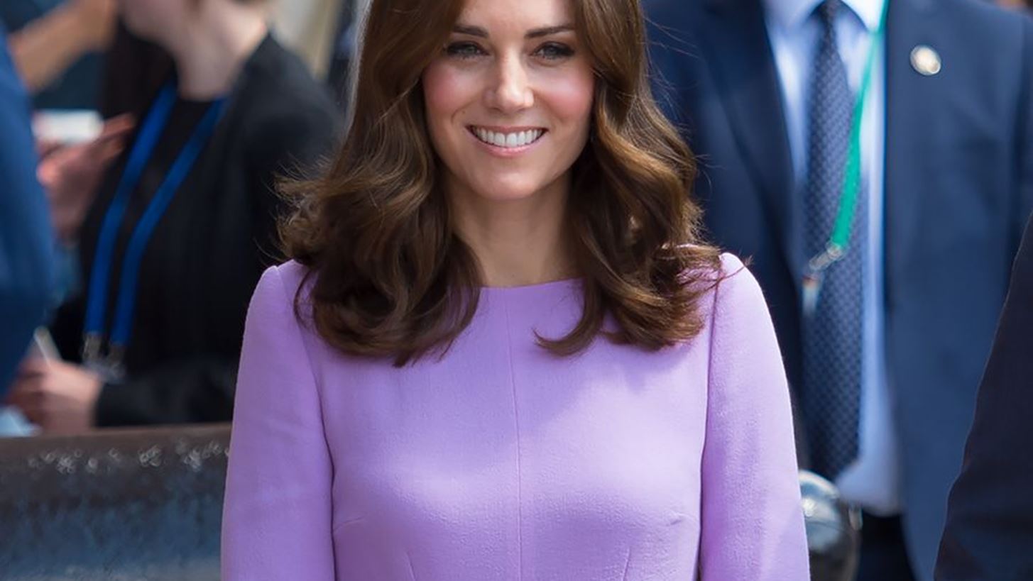 Kate Middleton: &#x39F; &#x3C3;&#x3C5;&#x3B3;&#x3BA;&#x3B9;&#x3BD;&#x3B7;&#x3C4;&#x3B9;&#x3BA;&#x3CC;&#x3C2; &#x3BB;&#x3CC;&#x3B3;&#x3BF;&#x3C2; &#x3C0;&#x3BF;&#x3C5; &#x3AD;&#x3BA;&#x3BF;&#x3C8;&#x3B5; &#x3C4;&#x3B1; &#x3BC;&#x3B1;&#x3BB;&#x3BB;&#x3B9;&#x3AC; &#x3C4;&#x3B7;&#x3C2;