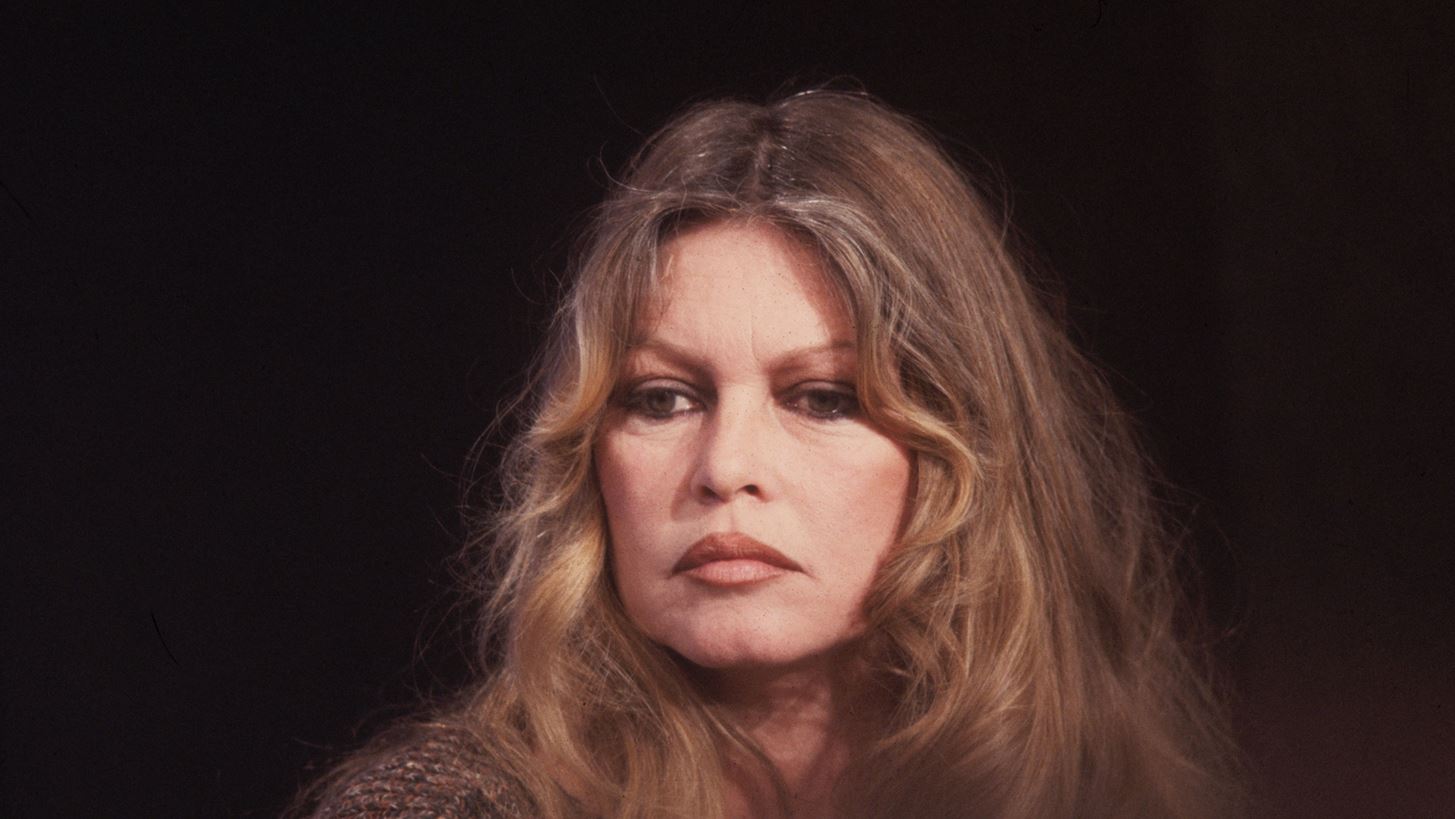 Brigitte Bardot | Η άγνωστη υπόσχεση που είχε δώσει στον γιο της, τον οποίο δεν ήθελε να αποκτήσει ποτέ