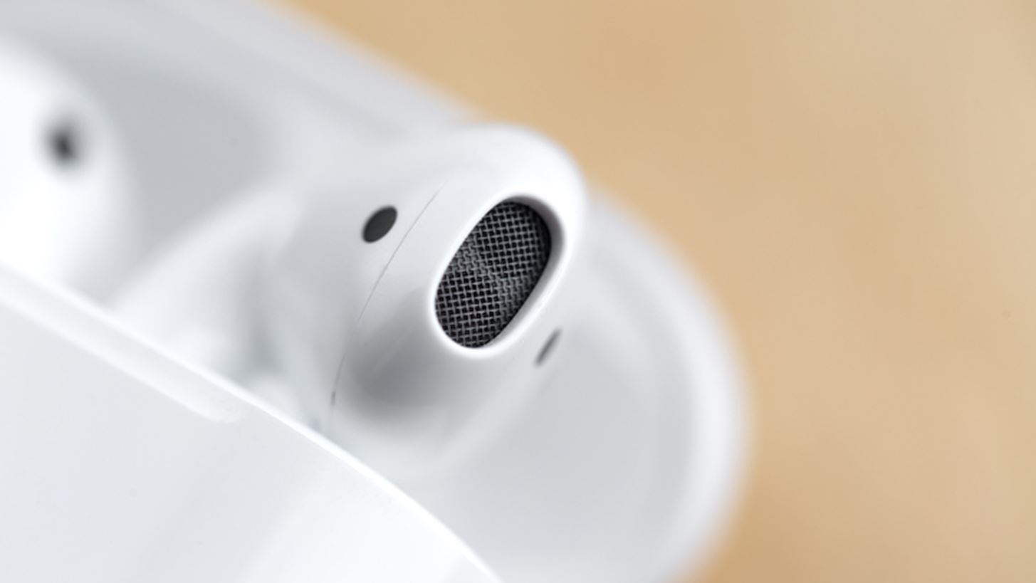 &#x397; Apple &#x3B8;&#x3B1; &#x3BB;&#x3B1;&#x3BD;&#x3C3;&#x3AC;&#x3C1;&#x3B5;&#x3B9; &#x3C6;&#x3B8;&#x3B7;&#x3BD;&#x3CC;&#x3C4;&#x3B5;&#x3C1;&#x3B1; AirPods