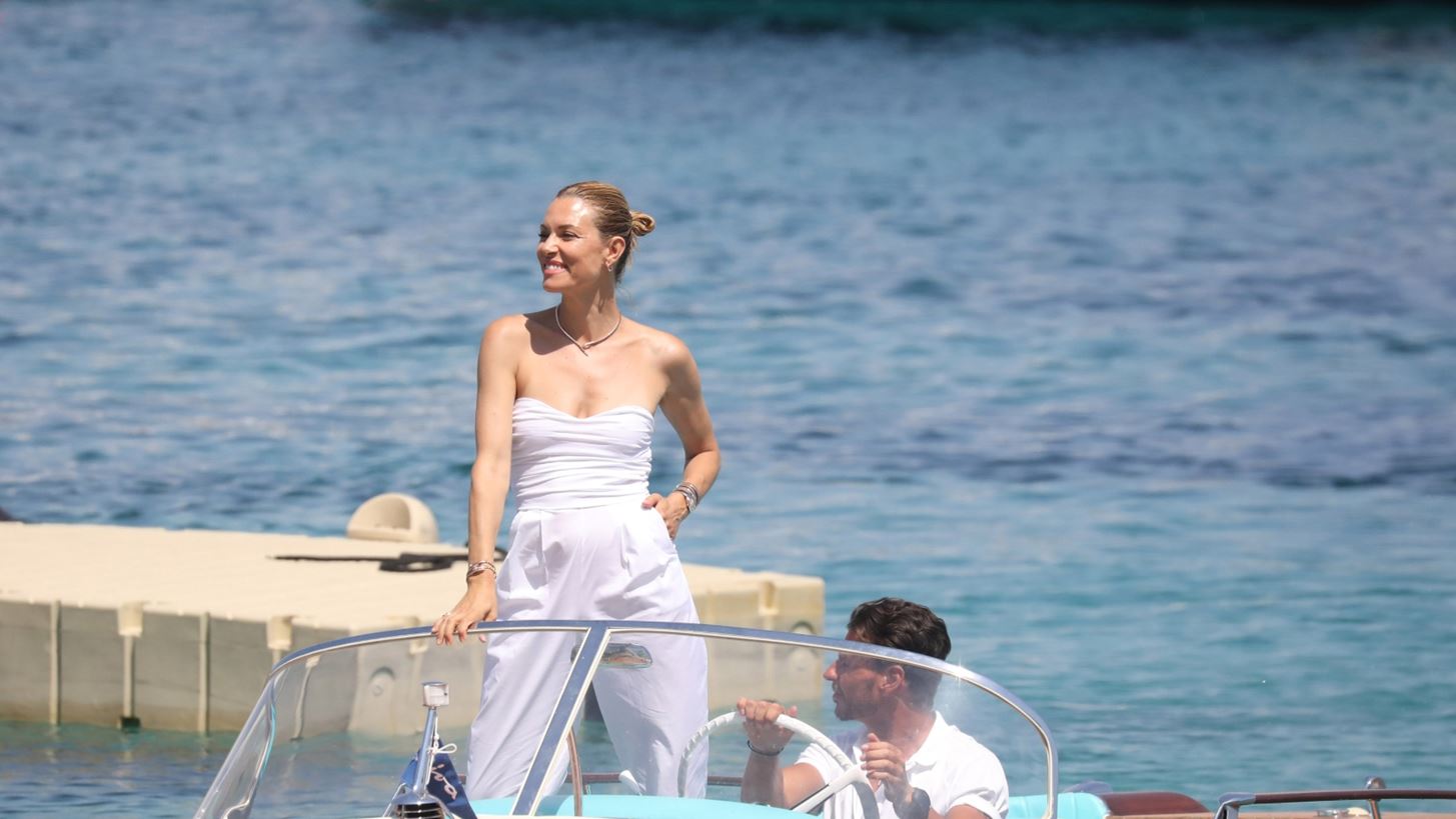 Βίκυ Καγιά | Τα μαγιό που επέλεξε φέτος είναι τα πιο hot του καλοκαιριού