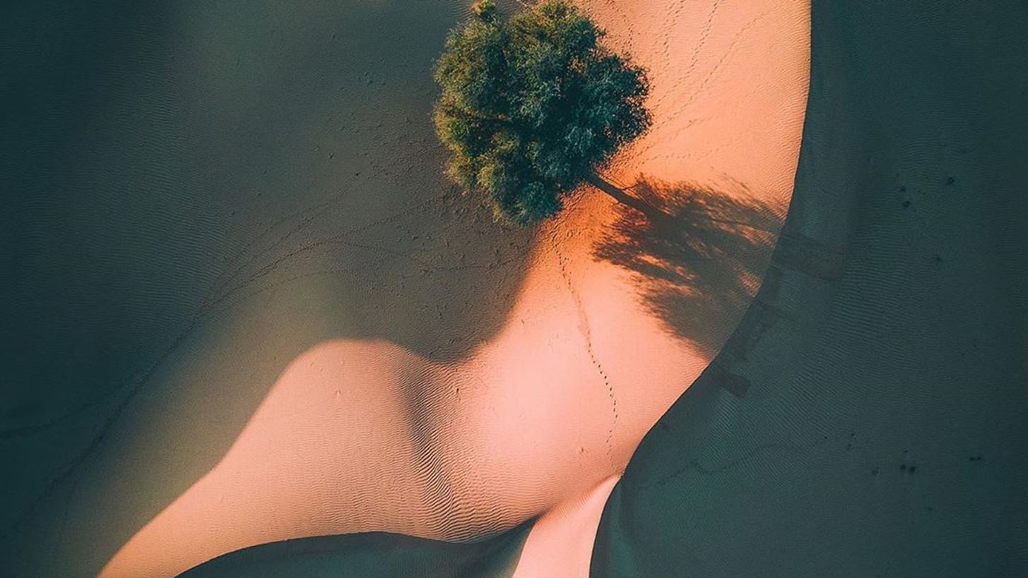 &#x397; &#x3BC;&#x3B5;&#x3B3;&#x3B1;&#x3BB;&#x3B5;&#x3B9;&#x3CE;&#x3B4;&#x3B7;&#x3C2; &#x3BF;&#x3BC;&#x3BF;&#x3C1;&#x3C6;&#x3B9;&#x3AC; &#x3C4;&#x3B7;&#x3C2; &#x393;&#x3B7;&#x3C2; &#x3C3;&#x3C4;&#x3B9;&#x3C2; &#x3B1;&#x3B5;&#x3C1;&#x3BF;&#x3C6;&#x3C9;&#x3C4;&#x3BF;&#x3B3;&#x3C1;&#x3B1;&#x3C6;&#x3AF;&#x3B5;&#x3C2; &#x3C4;&#x3BF;&#x3C5; Tobias H&#xE4;gg