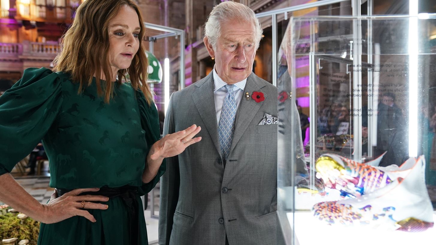 Stella McCartney | &#x3A0;&#x3B1;&#x3C1;&#x3B1;&#x3B2;&#x3AF;&#x3B1;&#x3C3;&#x3B5; &#x3C4;&#x3BF; &#x3C0;&#x3C1;&#x3C9;&#x3C4;&#x3CC;&#x3BA;&#x3BF;&#x3BB;&#x3BB;&#x3BF; &#x3C4;&#x3BF;&#x3C5; &#x3A0;&#x3B1;&#x3BB;&#x3B1;&#x3C4;&#x3B9;&#x3BF;&#x3CD; &#x3BA;&#x3B1;&#x3B9; &#x3C6;&#x3AF;&#x3BB;&#x3B7;&#x3C3;&#x3B5; &#x3C3;&#x3C4;&#x3BF; &#x3BC;&#x3AC;&#x3B3;&#x3BF;&#x3C5;&#x3BB;&#x3BF; &#x3C4;&#x3BF;&#x3BD; &#x3B2;&#x3B1;&#x3C3;&#x3B9;&#x3BB;&#x3B9;&#x3AC; &#x39A;&#x3AC;&#x3C1;&#x3BF;&#x3BB;&#x3BF;