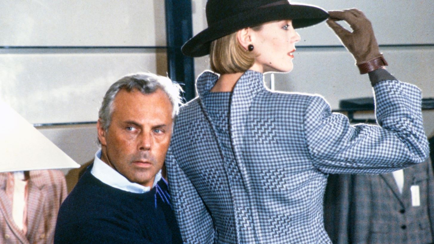 Giorgio Armani 1934 - 2025 | &#x39F; &#x3C3;&#x3C7;&#x3B5;&#x3B4;&#x3B9;&#x3B1;&#x3C3;&#x3C4;&#x3AE;&#x3C2; &#x3C0;&#x3BF;&#x3C5; &#x3AC;&#x3BB;&#x3BB;&#x3B1;&#x3BE;&#x3B5; &#x3C4;&#x3BF;&#x3BD; &#x3C4;&#x3C1;&#x3CC;&#x3C0;&#x3BF; &#x3C0;&#x3BF;&#x3C5; &#x3B1;&#x3B9;&#x3C3;&#x3B8;&#x3B1;&#x3BD;&#x3CC;&#x3BC;&#x3B1;&#x3C3;&#x3C4;&#x3B5; &#x3BC;&#x3AD;&#x3C3;&#x3B1; &#x3C3;&#x3C4;&#x3B1; &#x3C1;&#x3BF;&#x3CD;&#x3C7;&#x3B1; &#x3BC;&#x3B1;&#x3C2;