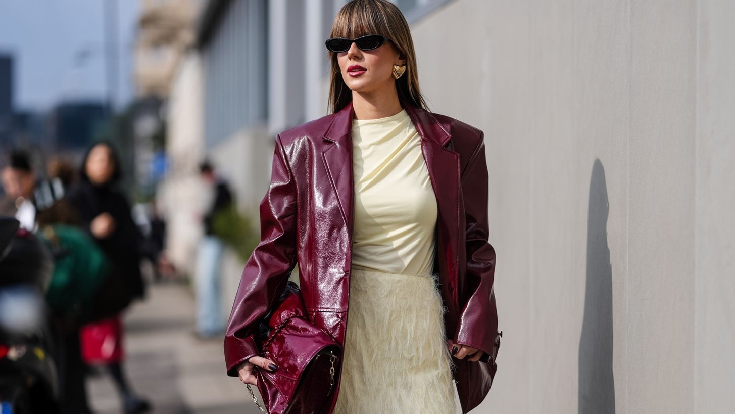 T&#x3BF; blazer &#x3B1;&#x3C0;&#x3CC; &#x3C4;&#x3B7;&#x3BD; Zara &#x3C0;&#x3BF;&#x3C5; &#x3B5;&#x3AF;&#x3BD;&#x3B1;&#x3B9; &#x3B9;&#x3B4;&#x3B1;&#x3BD;&#x3B9;&#x3BA;&#x3CC; &#x3B3;&#x3B9;&#x3B1; &#x3C4;&#x3B9;&#x3C2; day to night &#x3B5;&#x3BC;&#x3C6;&#x3B1;&#x3BD;&#x3AF;&#x3C3;&#x3B5;&#x3B9;&#x3C2; &#x3C3;&#x3BF;&#x3C5; &#x3C4;&#x3BF; &#x3C6;&#x3B8;&#x3B9;&#x3BD;&#x3CC;&#x3C0;&#x3C9;&#x3C1;&#x3BF;
