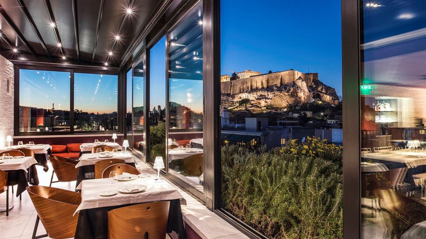 #Tidbits *: Ο Ταλαντούχος Κύριος Παπανικολάου